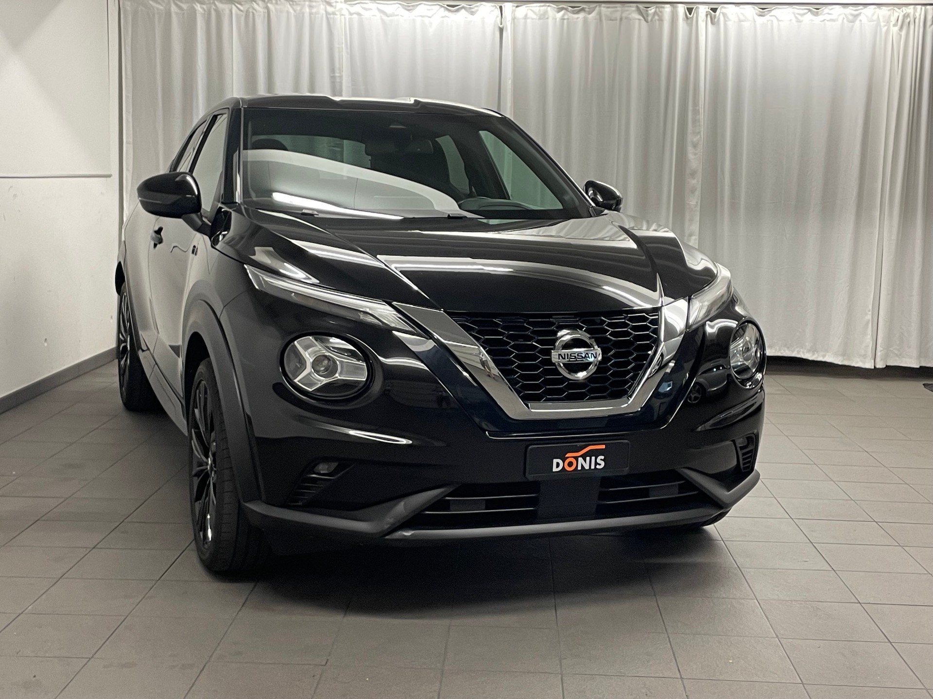 NISSAN Juke 1.0 DIG-T Enigma DCT-image-1