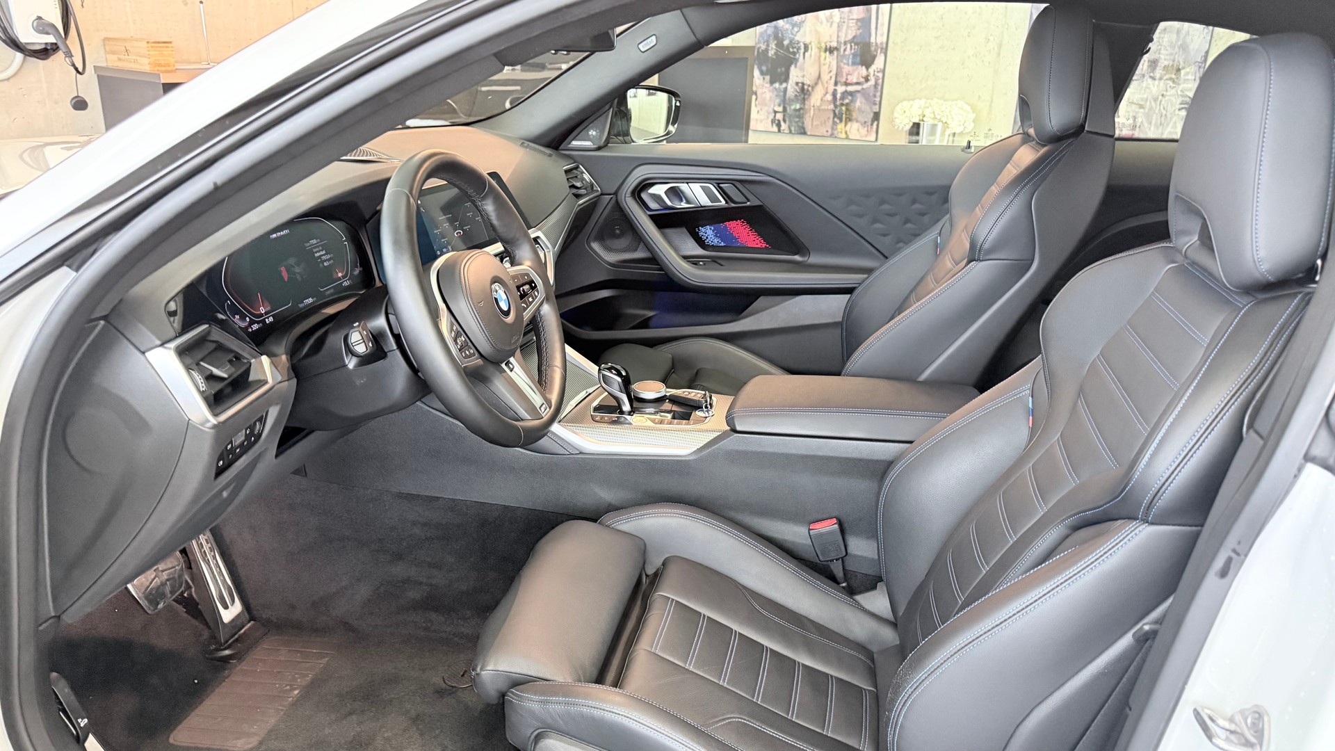 BMW M240i xDrive Coupé-image-9