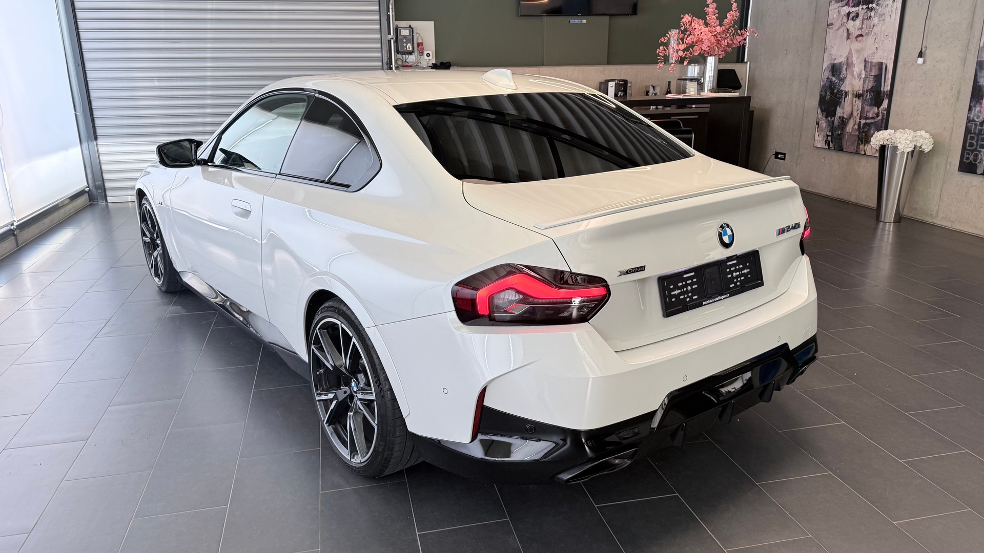BMW M240i xDrive Coupé-image-16