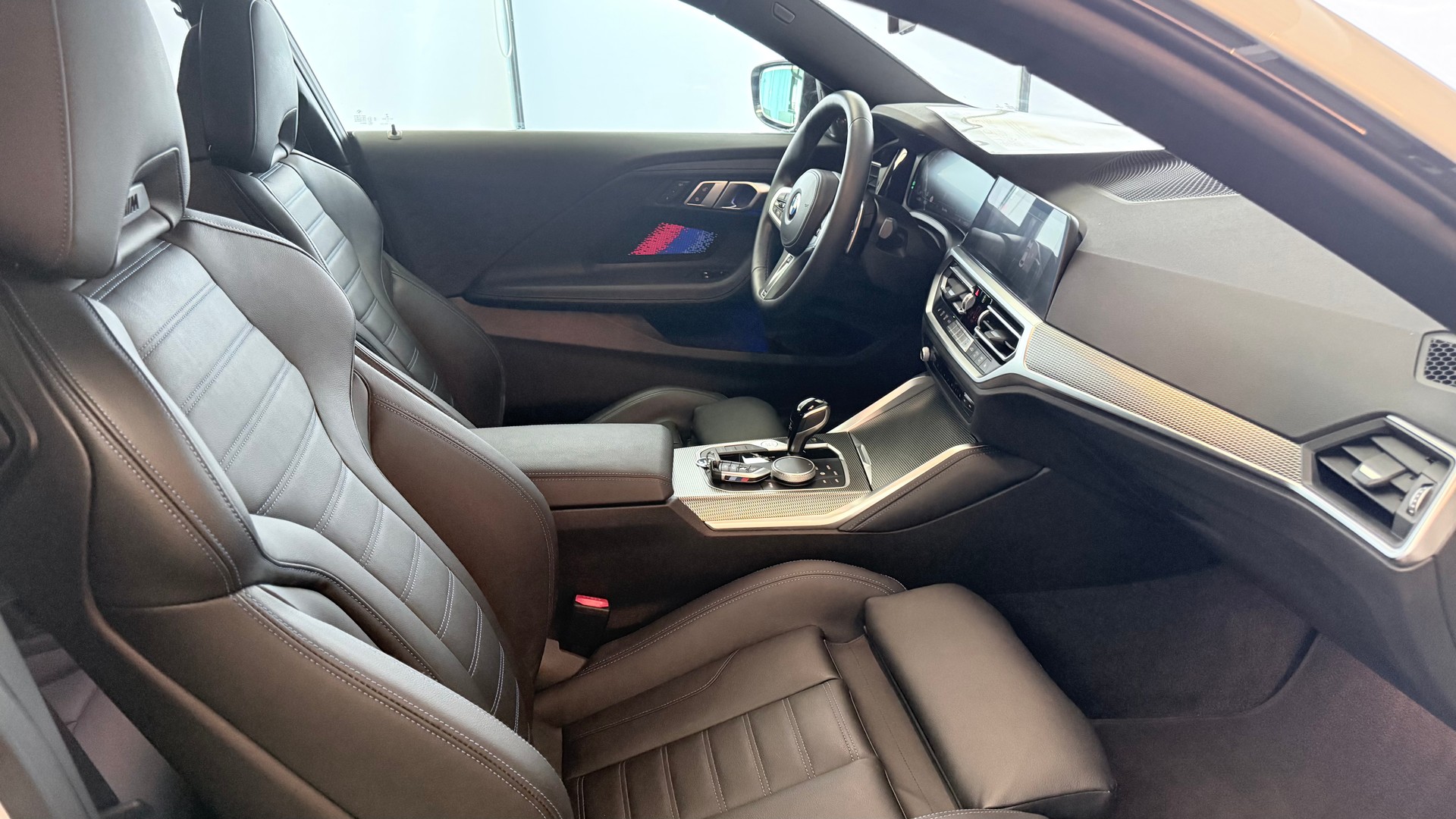 BMW M240i xDrive Coupé-image-21