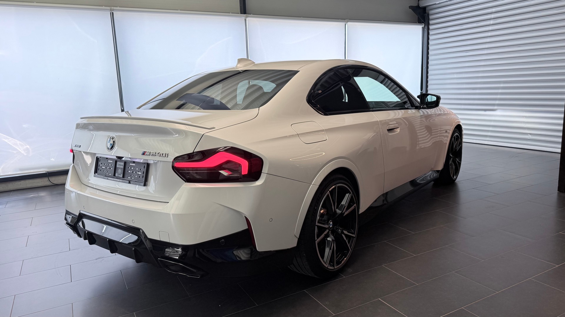 BMW M240i xDrive Coupé-image-20