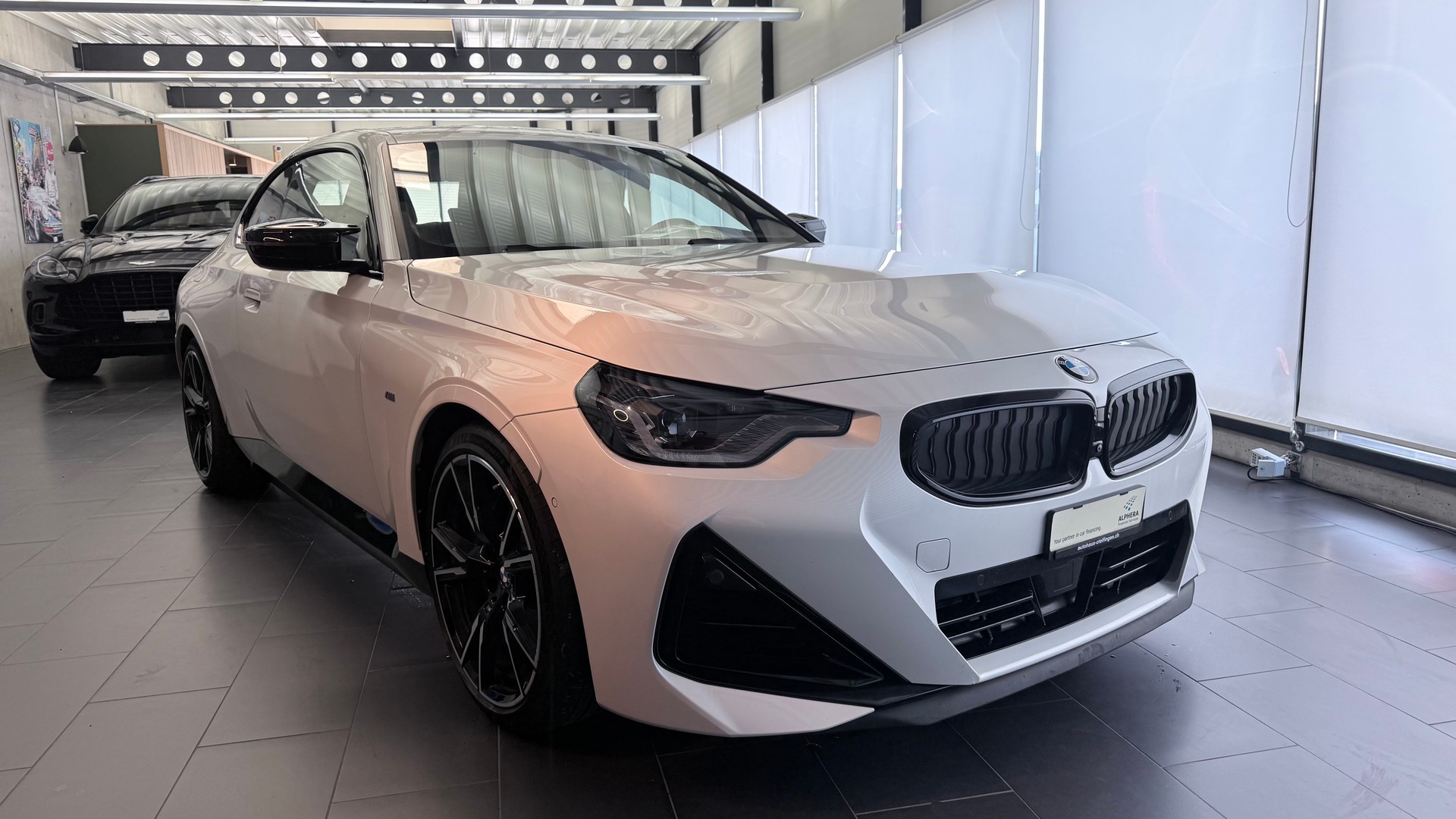 BMW M240i xDrive Coupé-image-2