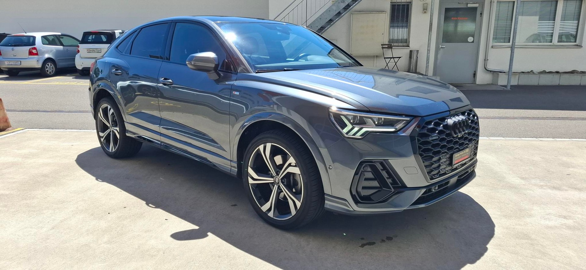 AUDI Q3 Sportback 45 TFSI S line quattro S-tronic-image-5