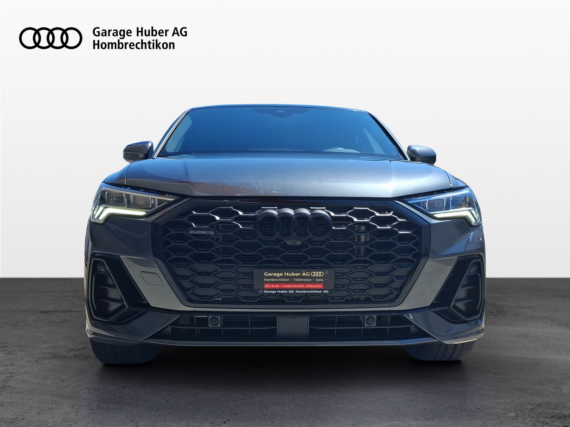 AUDI Q3 Sportback 45 TFSI S line quattro S-tronic-image-1