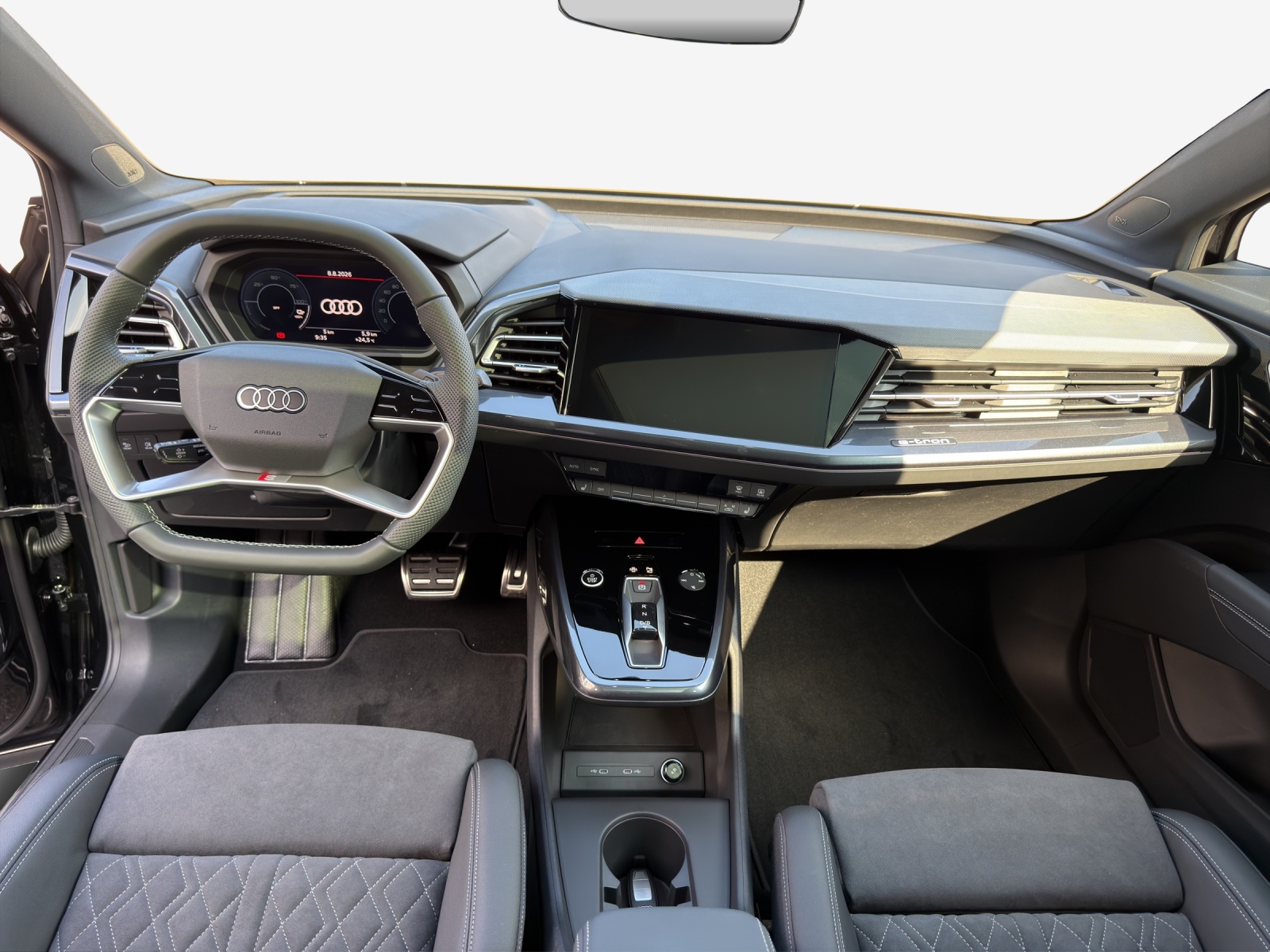 AUDI Q4 e-tron 45 Attraction quattro-image-8