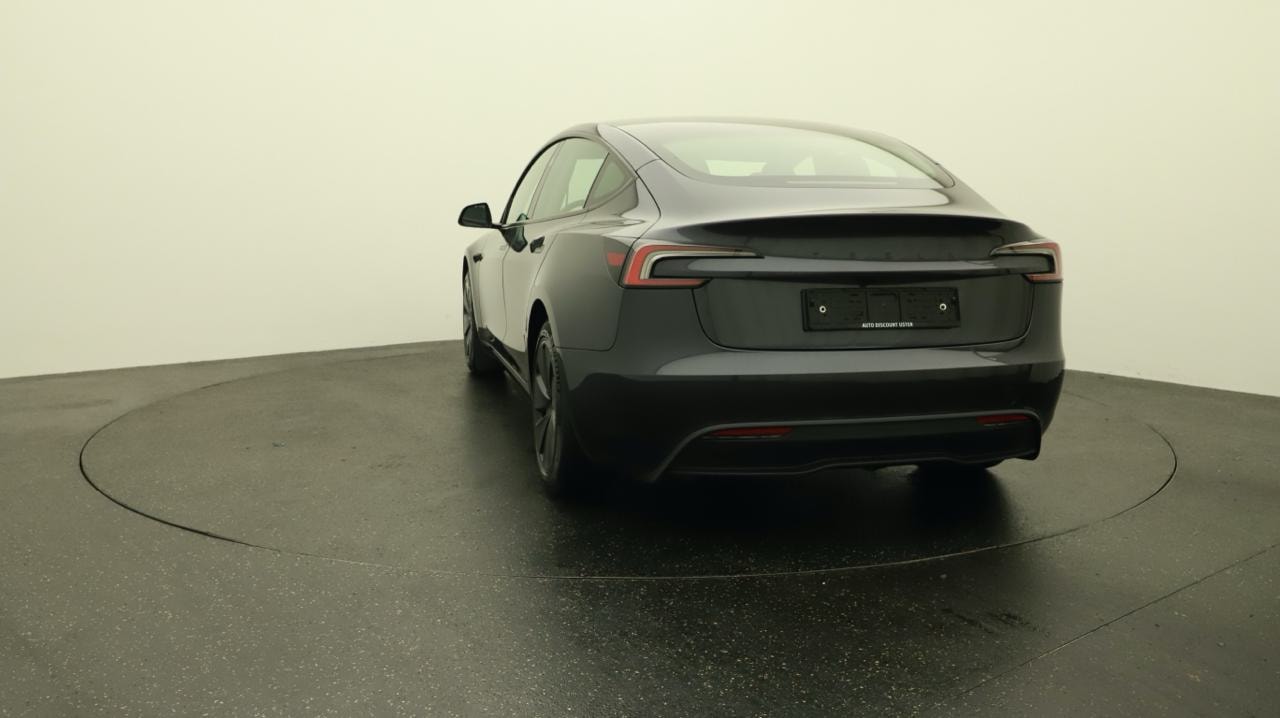 TESLA Model 3 Long Range RWD-showroom-element-3