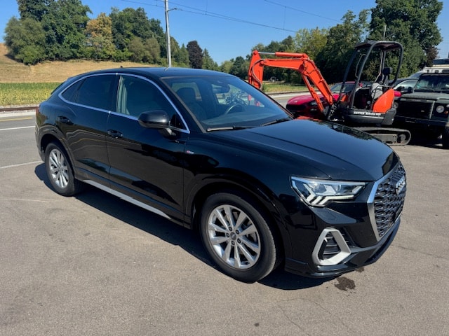 AUDI Q3 Sportback 40 TFSI S line quattro S-tronic-image-1