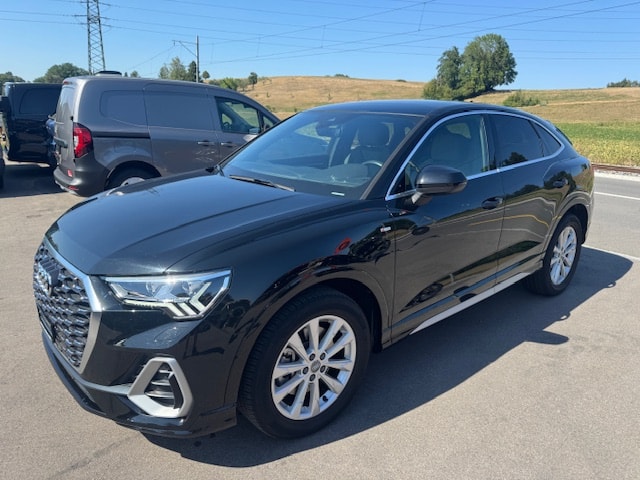 AUDI Q3 Sportback 40 TFSI S line quattro S-tronic-image-0