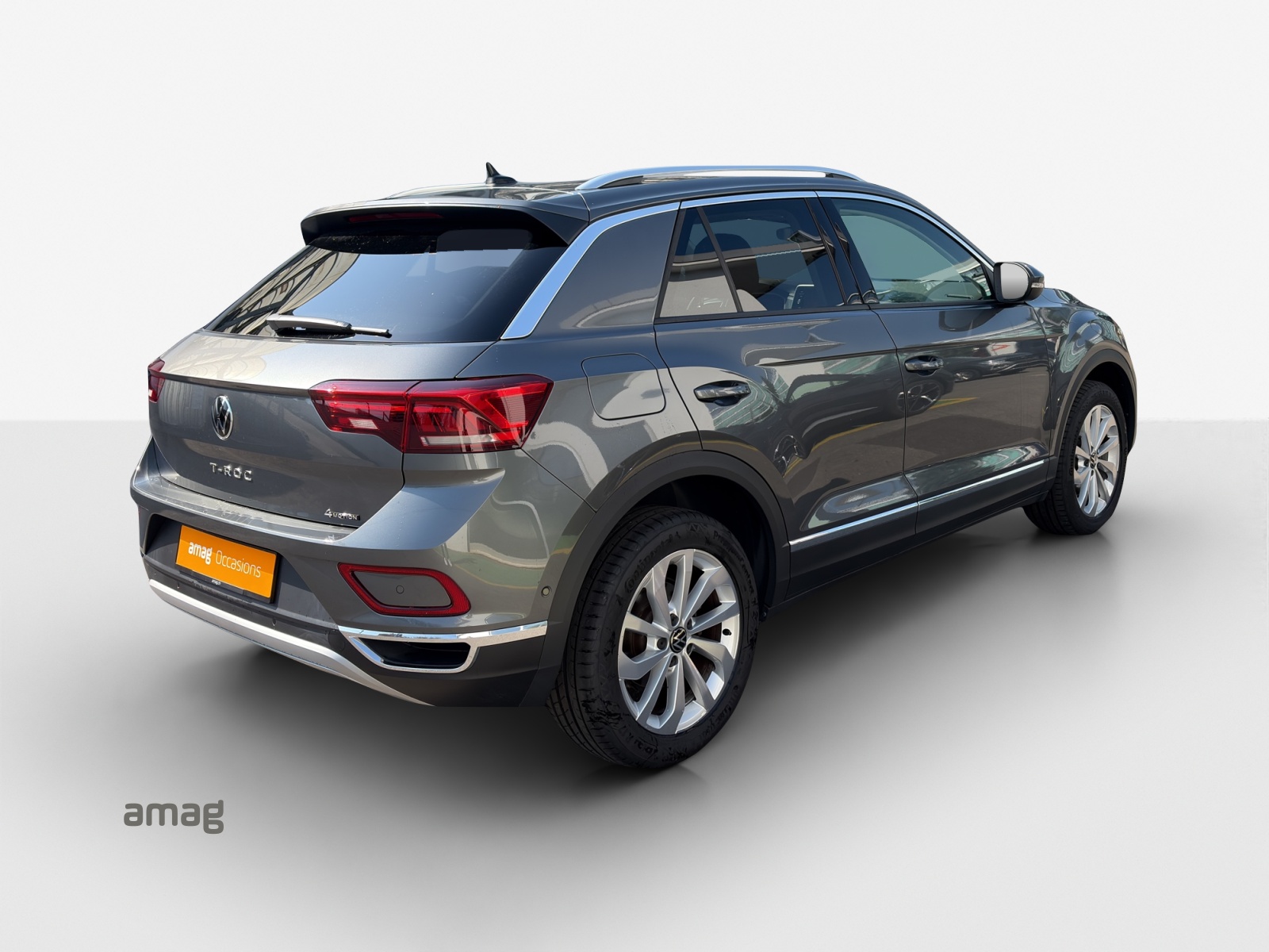 VW T-Roc 2.0 TSI Style DSG 4Motion-image-4