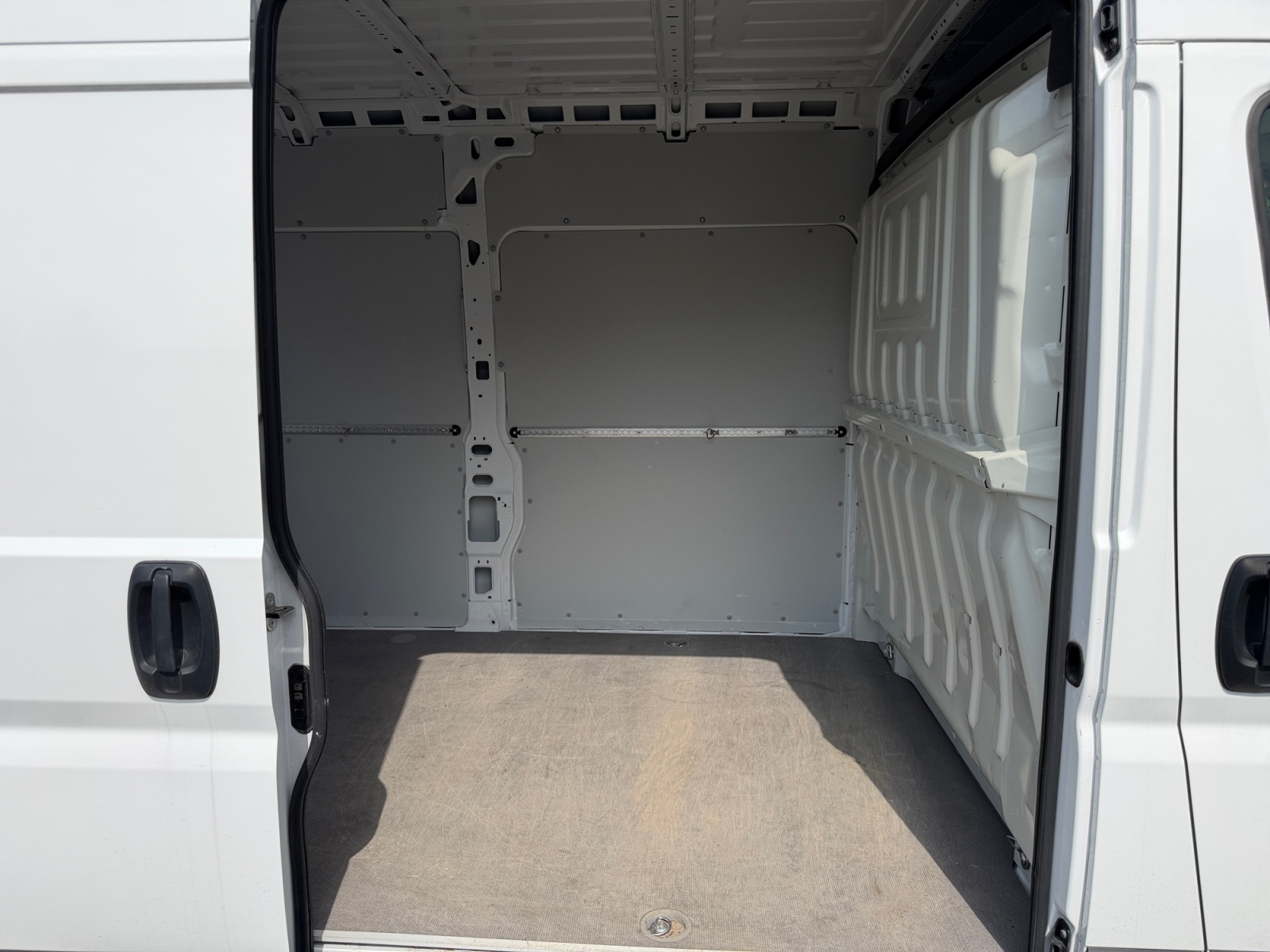 FIAT Ducato 35 L3H2 - 3 Jahre Gratis Service-image-11