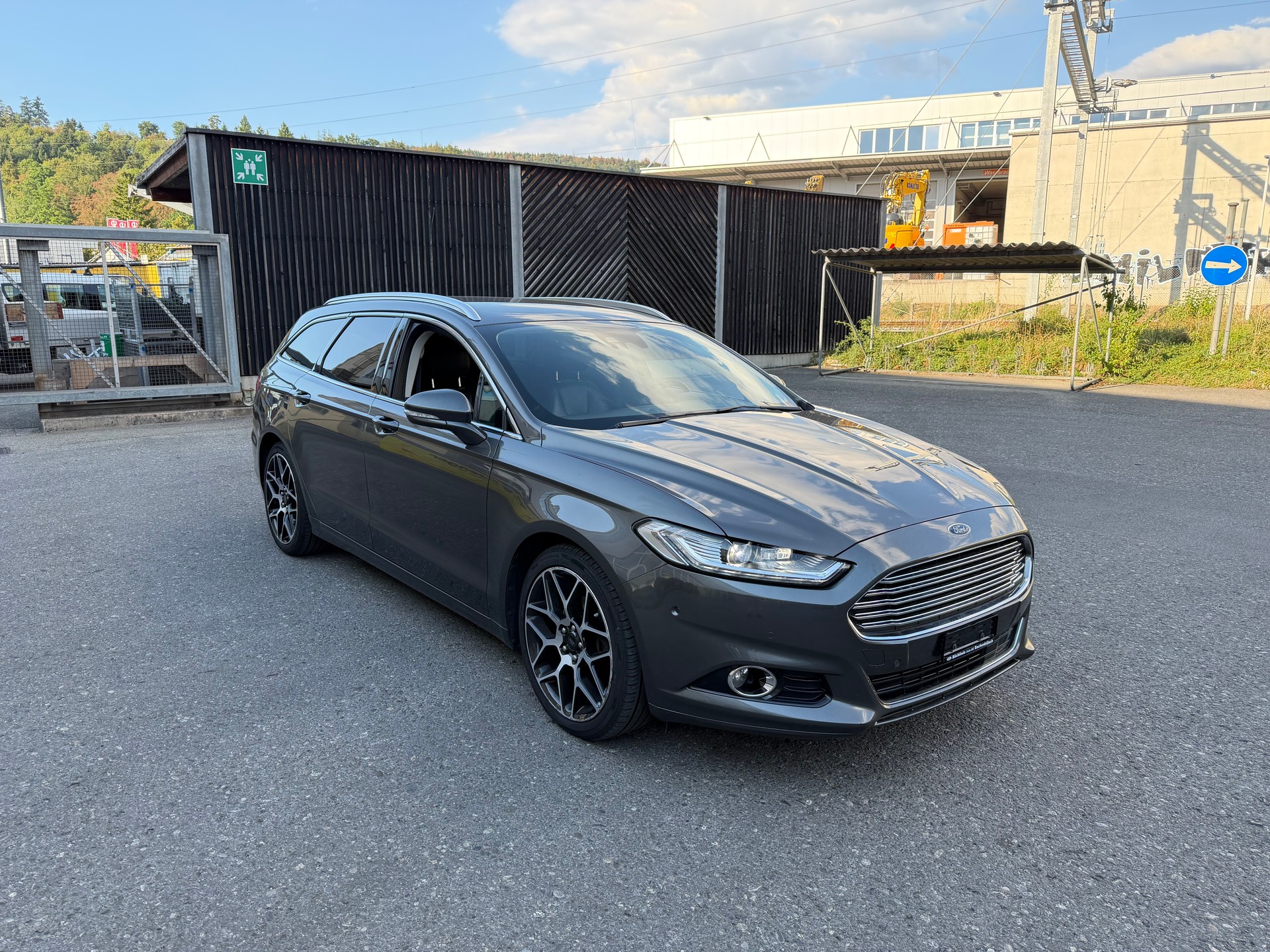 FORD Mondeo 2.0 TDCi Titanium PowerShift-image-7