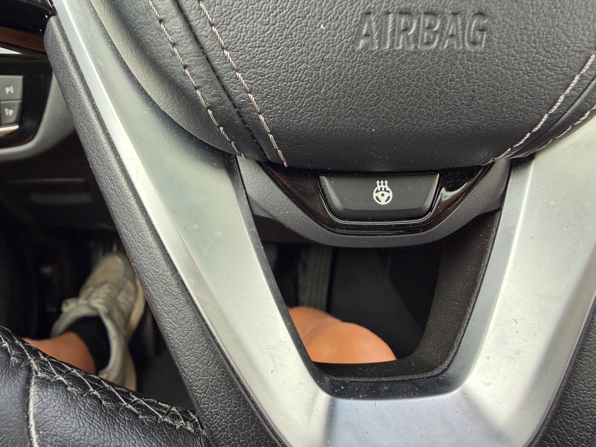 BMW 530d xDrive-image-17