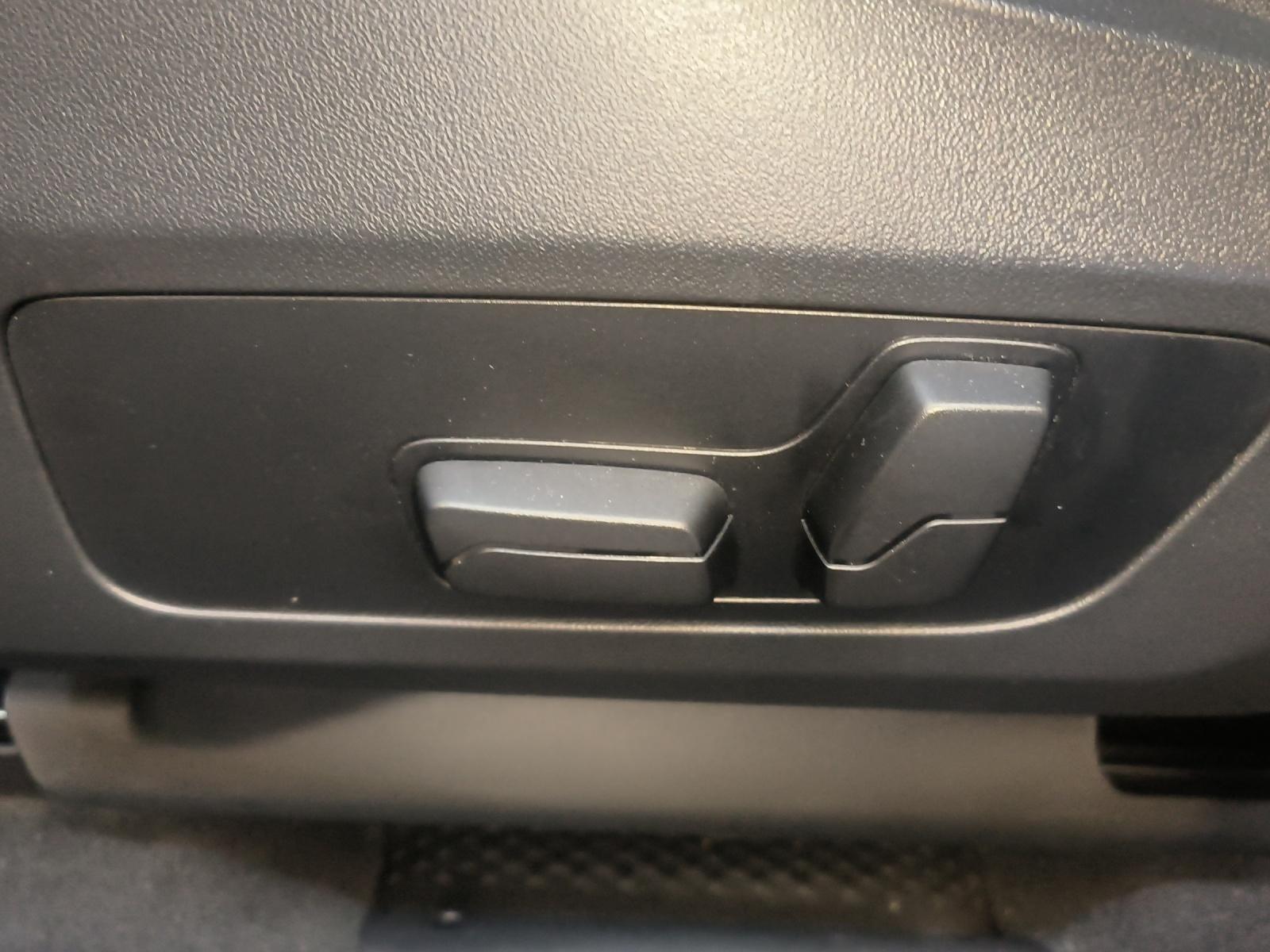 BMW X1 23d xDrive paddles-image-22