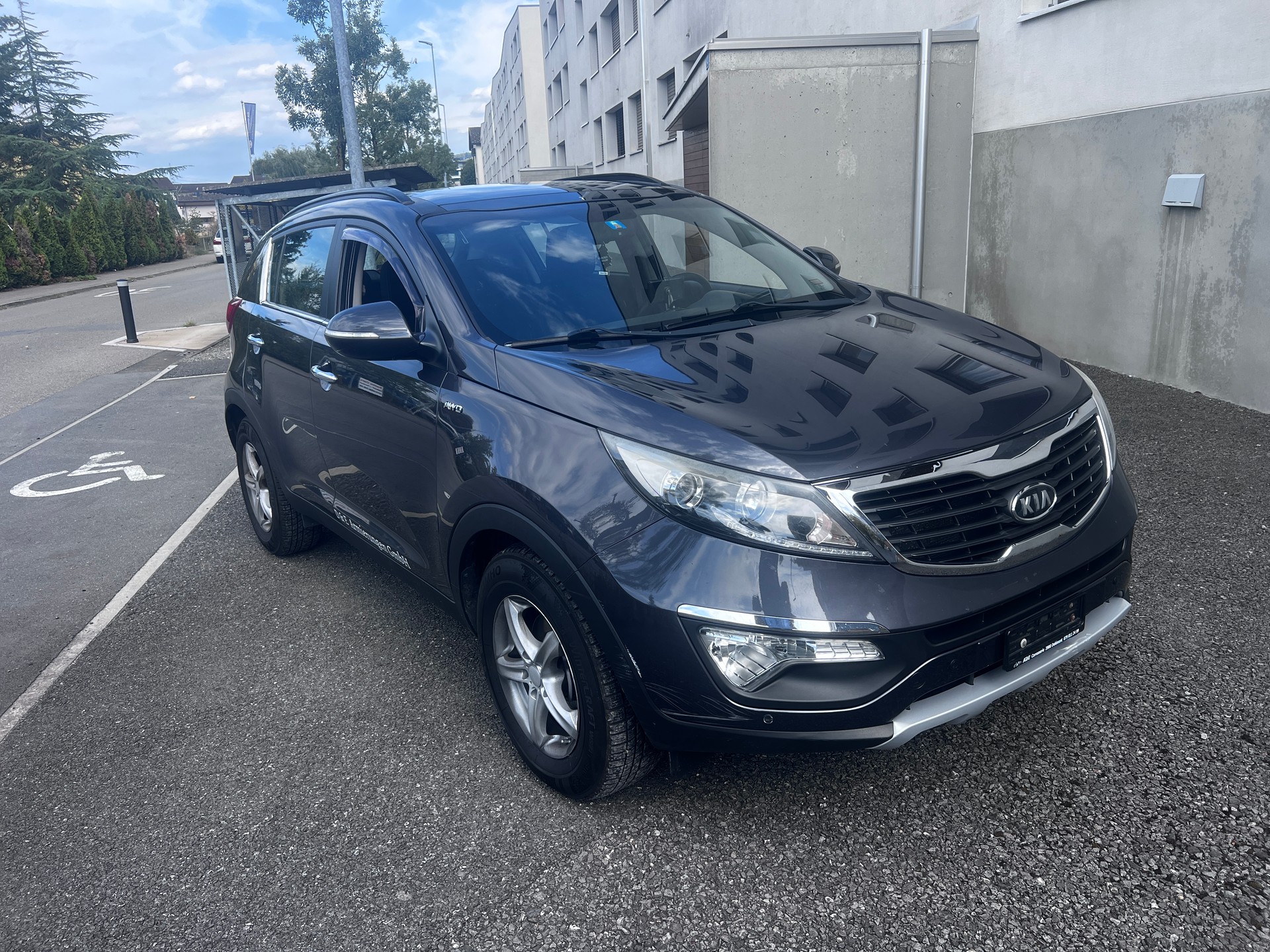 KIA Sportage 2.0 Classic 4WD Automatic-image-1
