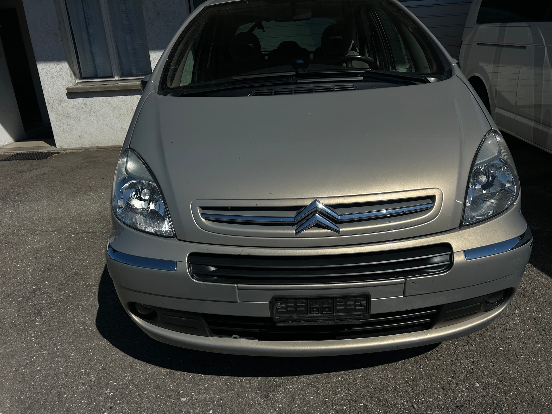 CITROEN Xsara Picasso 2.0i 16V Edition Automatic-image-2