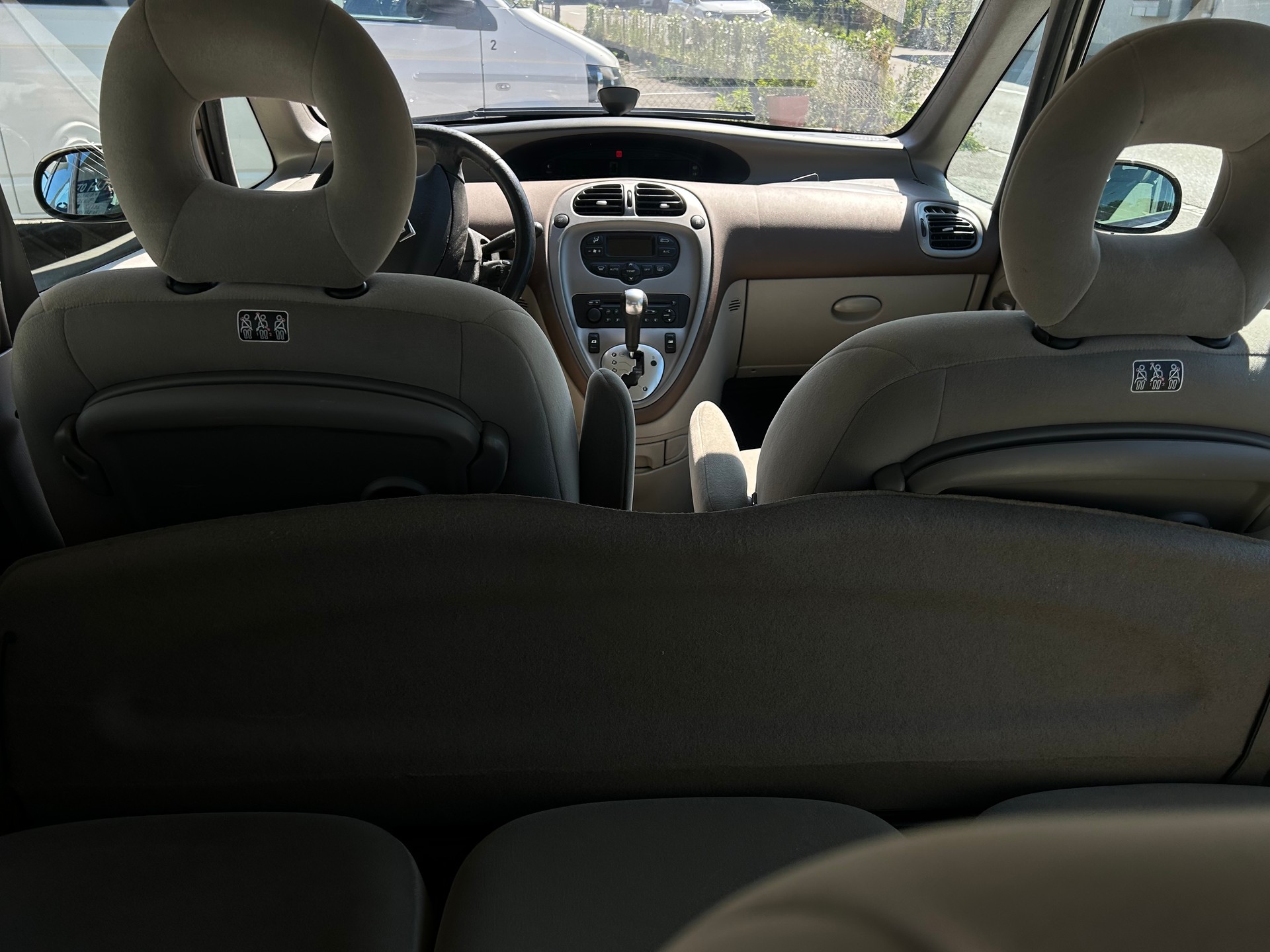CITROEN Xsara Picasso 2.0i 16V Edition Automatic-image-8