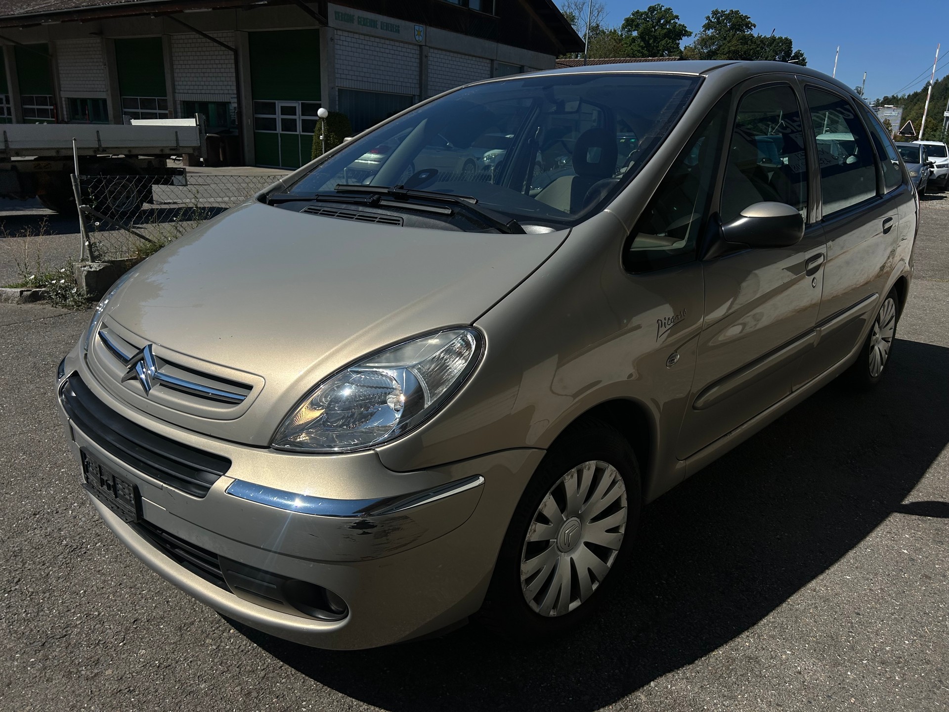 CITROEN Xsara Picasso 2.0i 16V Edition Automatic-image-4