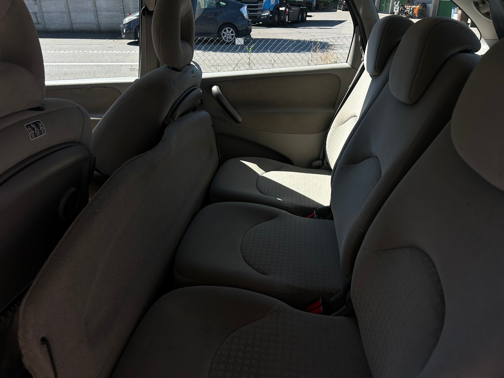 CITROEN Xsara Picasso 2.0i 16V Edition Automatic-image-11