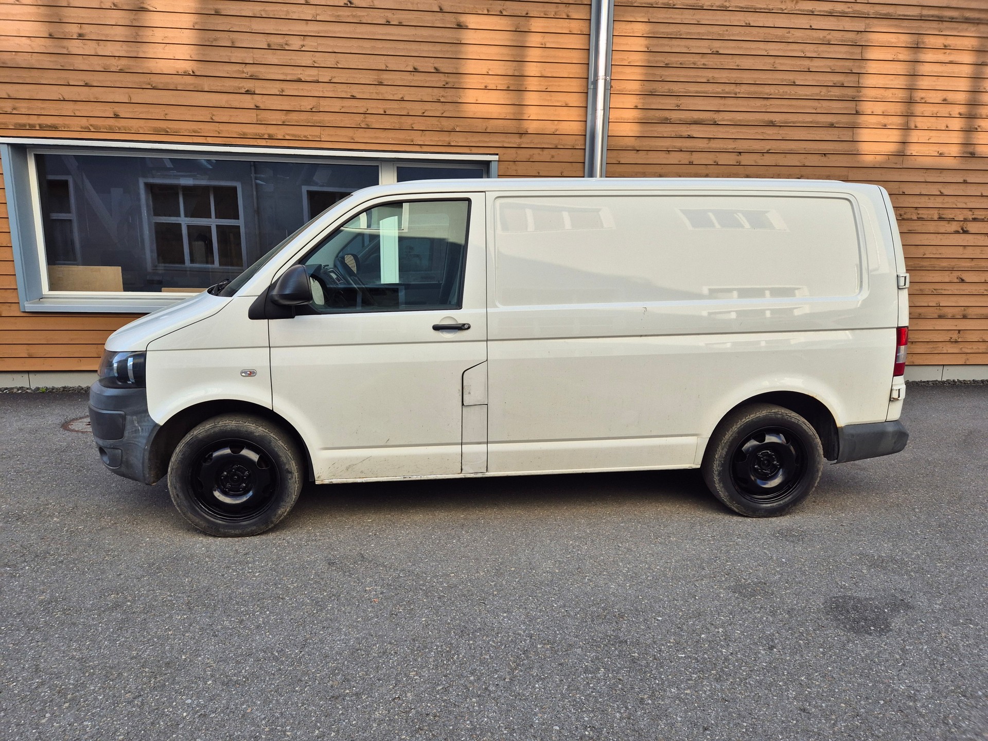 VW T5 2.0 Bi-TDI 4Motion-image-1