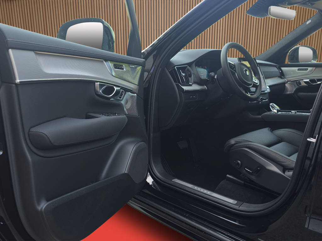 VOLVO XC90 2.0 T8 TE Black Edition eAWD-image-10