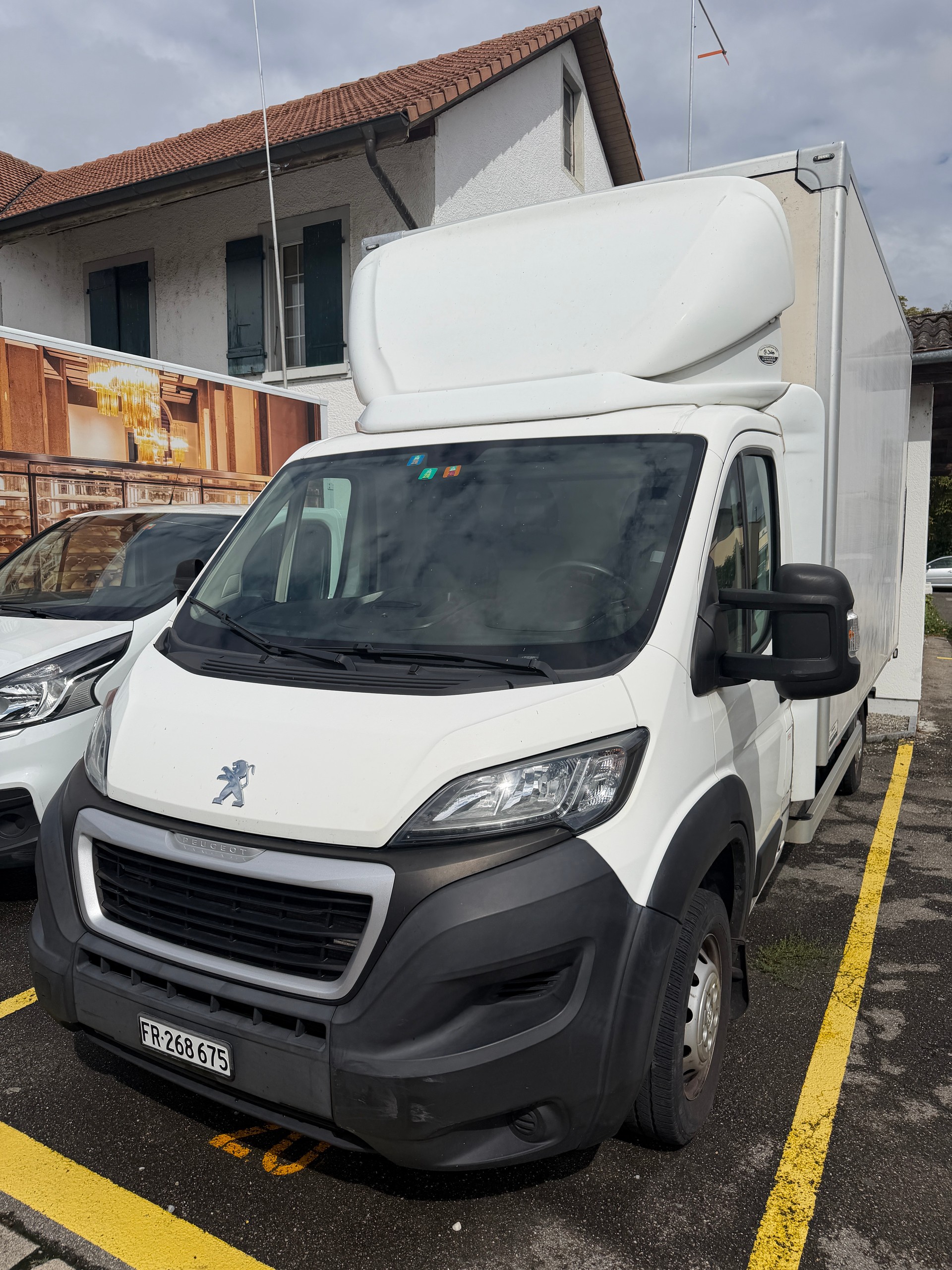 PEUGEOT Boxer 2.0 HDI 435 Active L4H2 HEBEBÜHNE-image-0