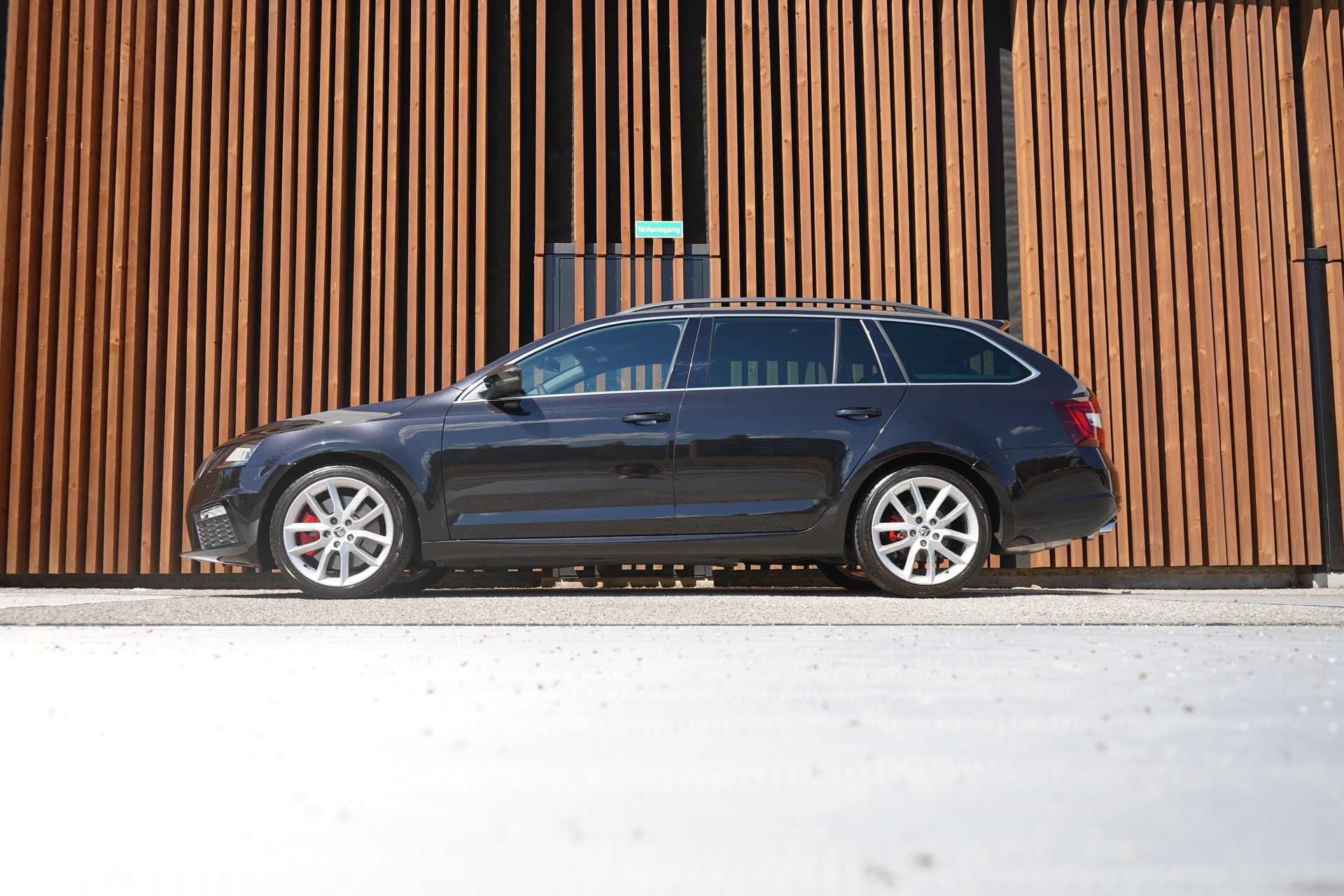 SKODA OCTAVIA COMBI 2.0 TSI RS DSG l 230 PS-showroom-element-1