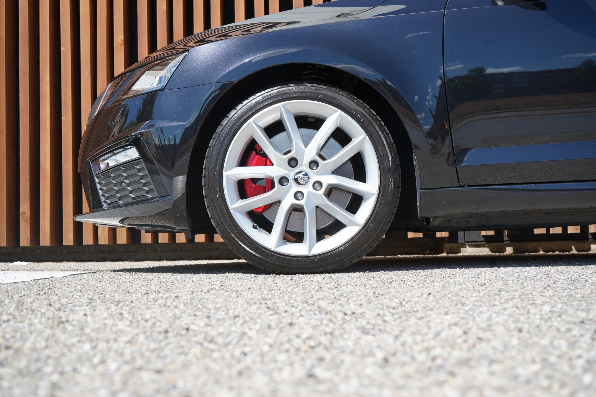 SKODA OCTAVIA COMBI 2.0 TSI RS DSG l 230 PS-image-13