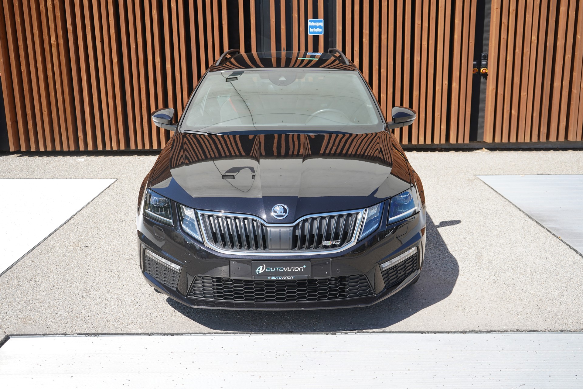 SKODA OCTAVIA COMBI 2.0 TSI RS DSG l 230 PS-image-9