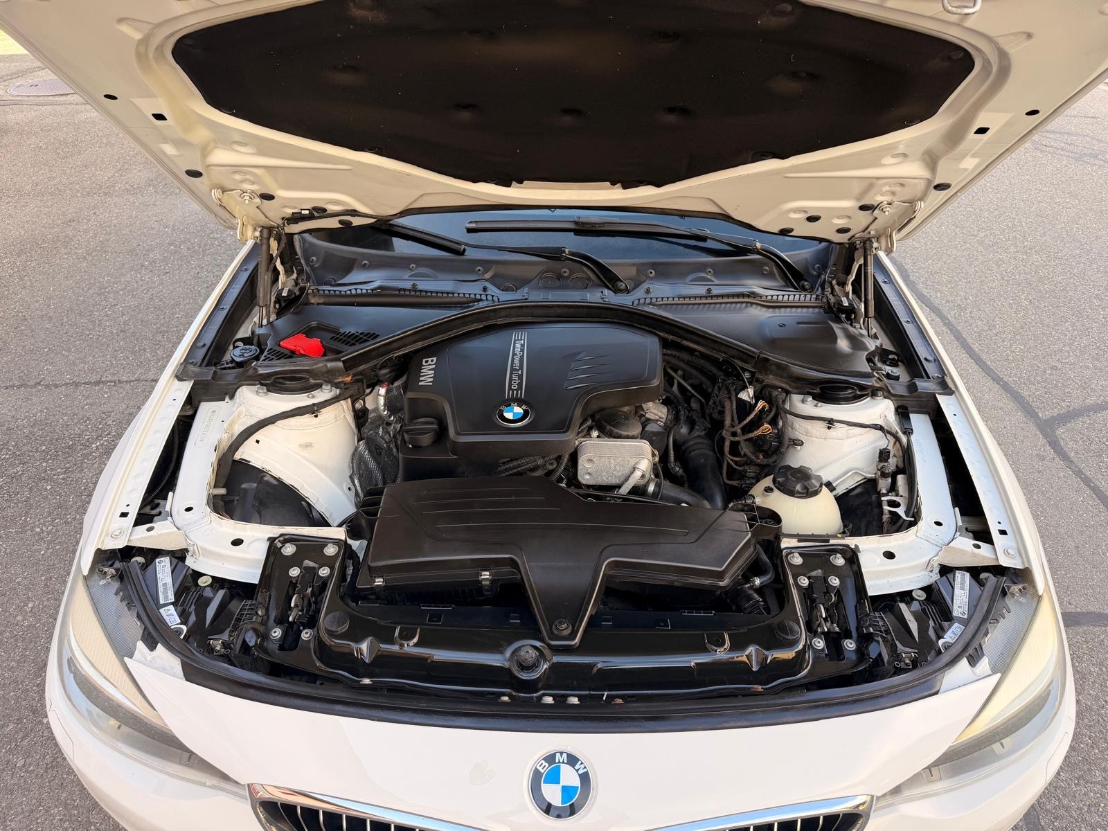 BMW 328i GT xDrive Steptronic-image-8