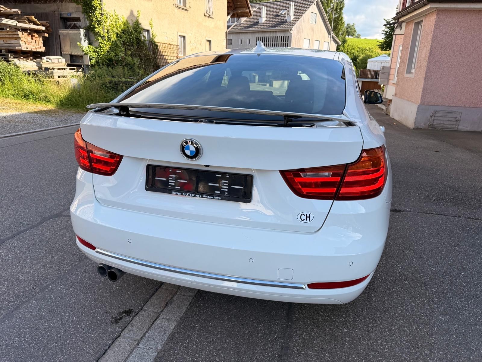BMW 328i GT xDrive Steptronic-image-3