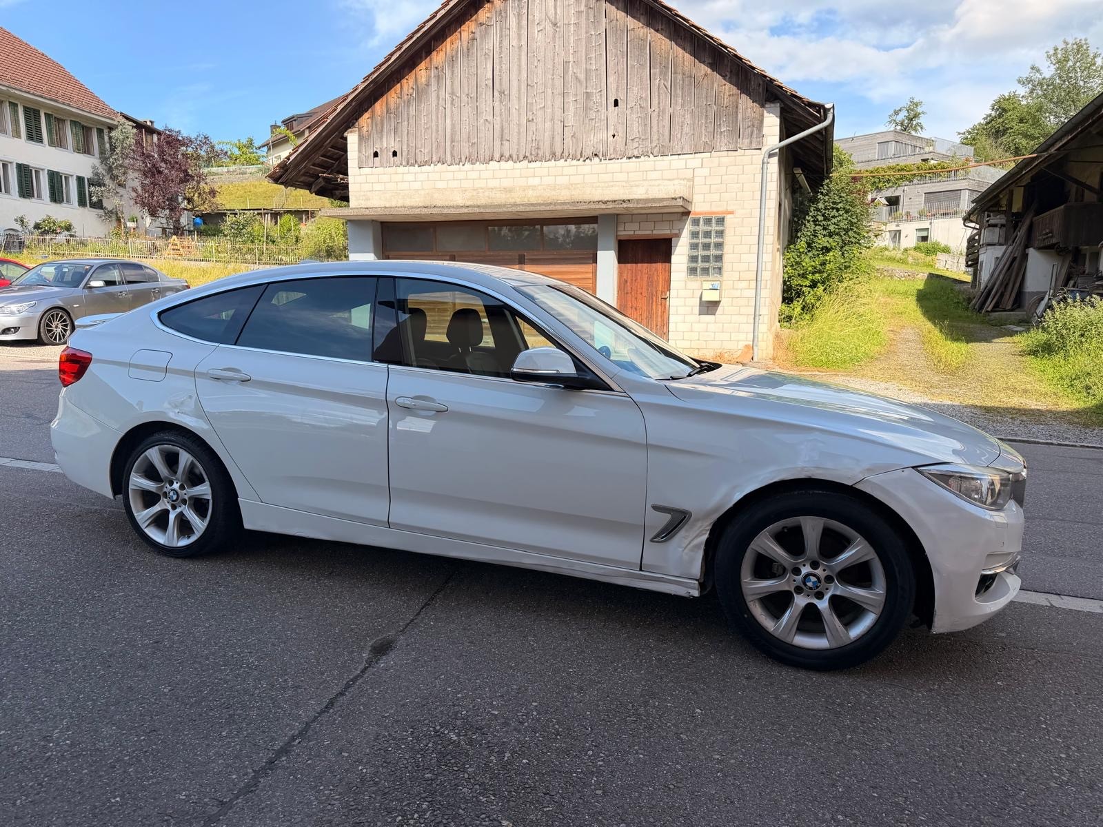 BMW 328i GT xDrive Steptronic-image-4