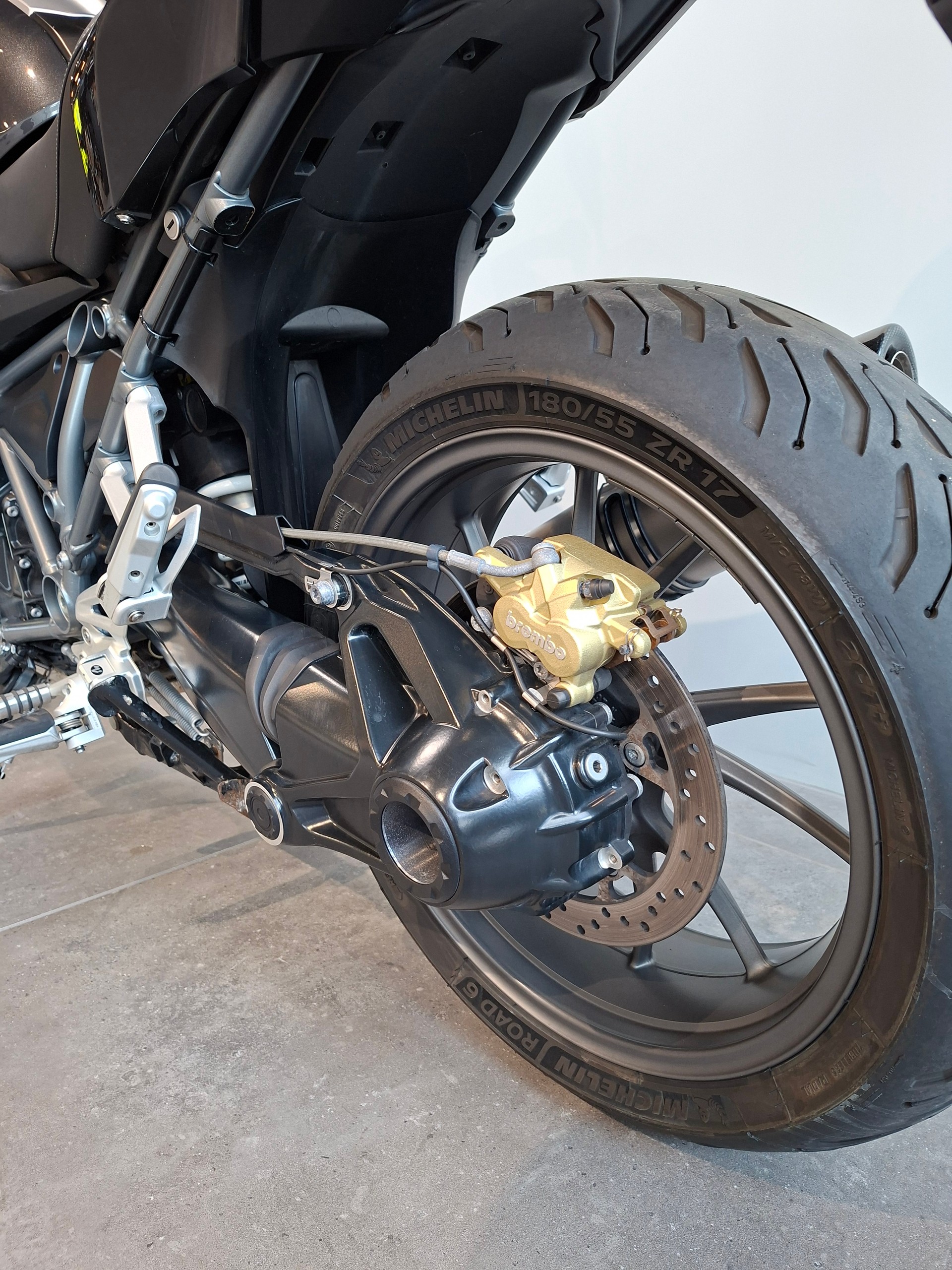 BMW R 1200 R ABS-image-9