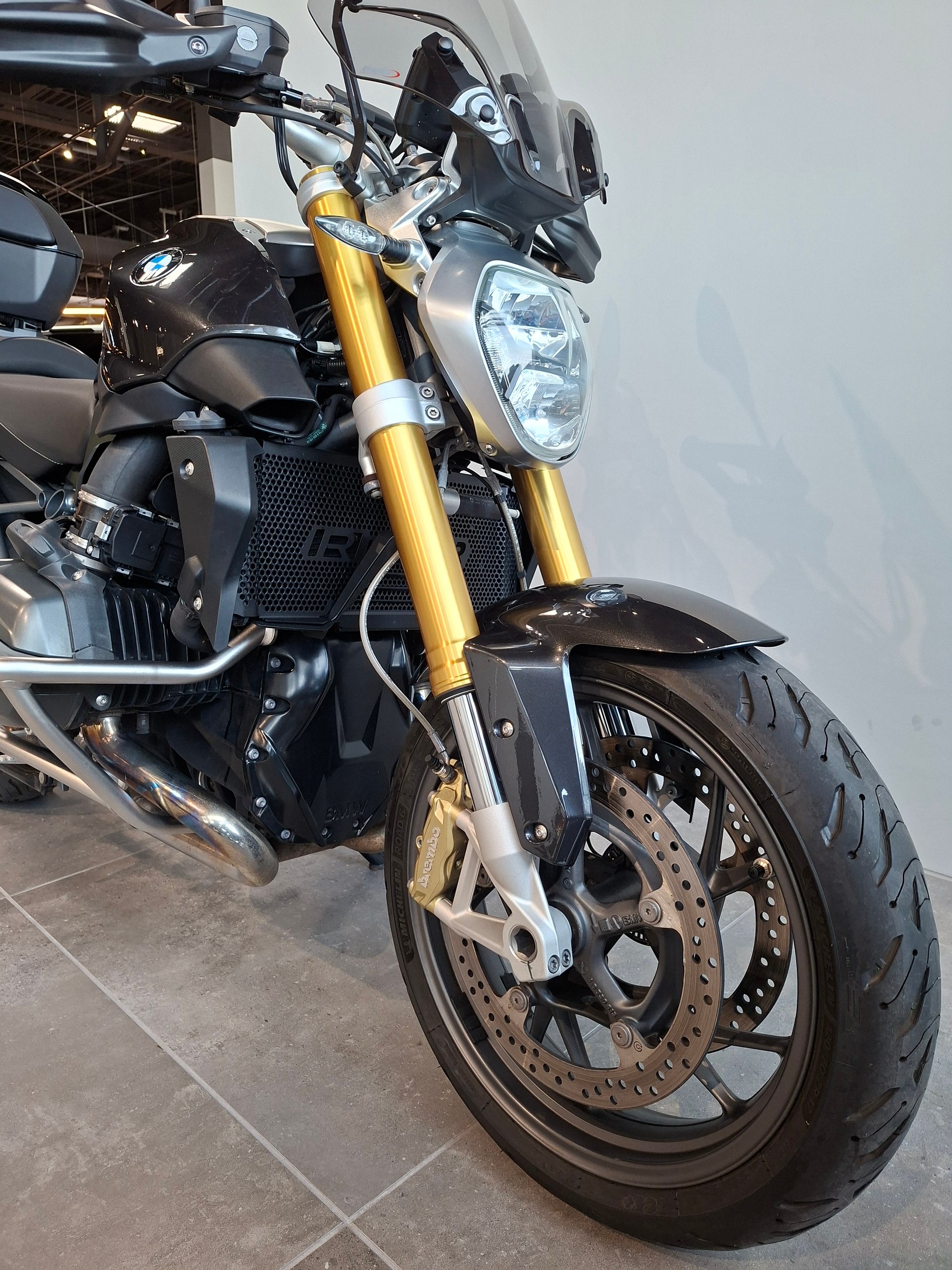 BMW R 1200 R ABS-image-4