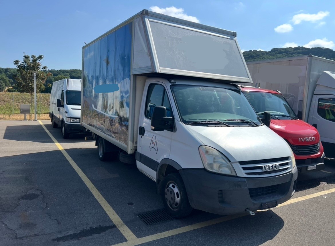 IVECO 35C12 2.3 Caisse déménagement-image-0