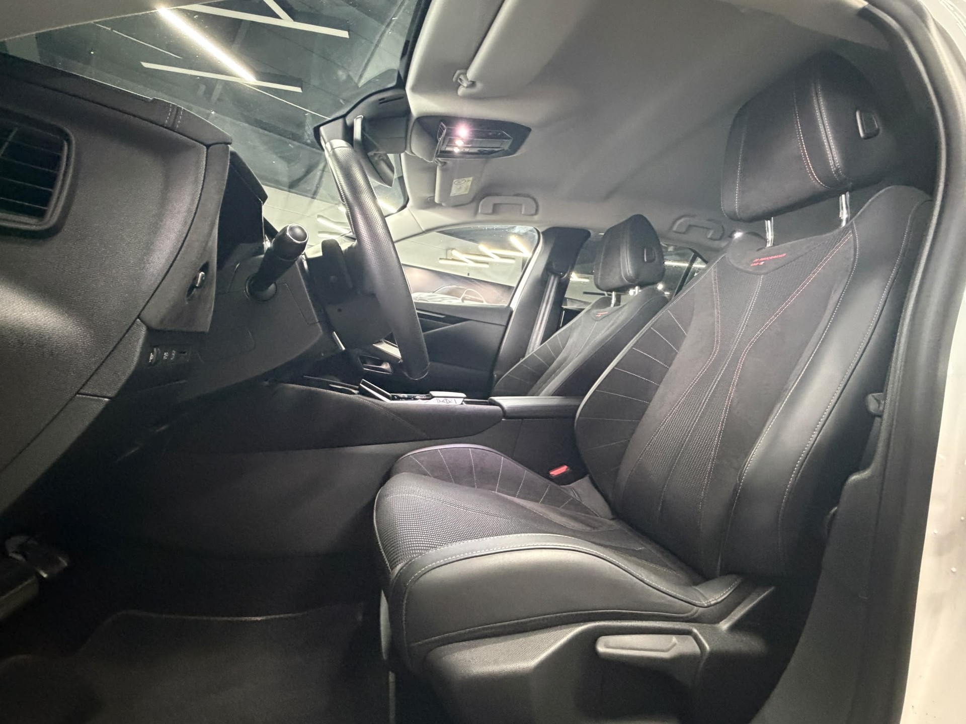 DS AUTOMOBILES DS 4 1.6 E-Tense Performance Line+-image-9