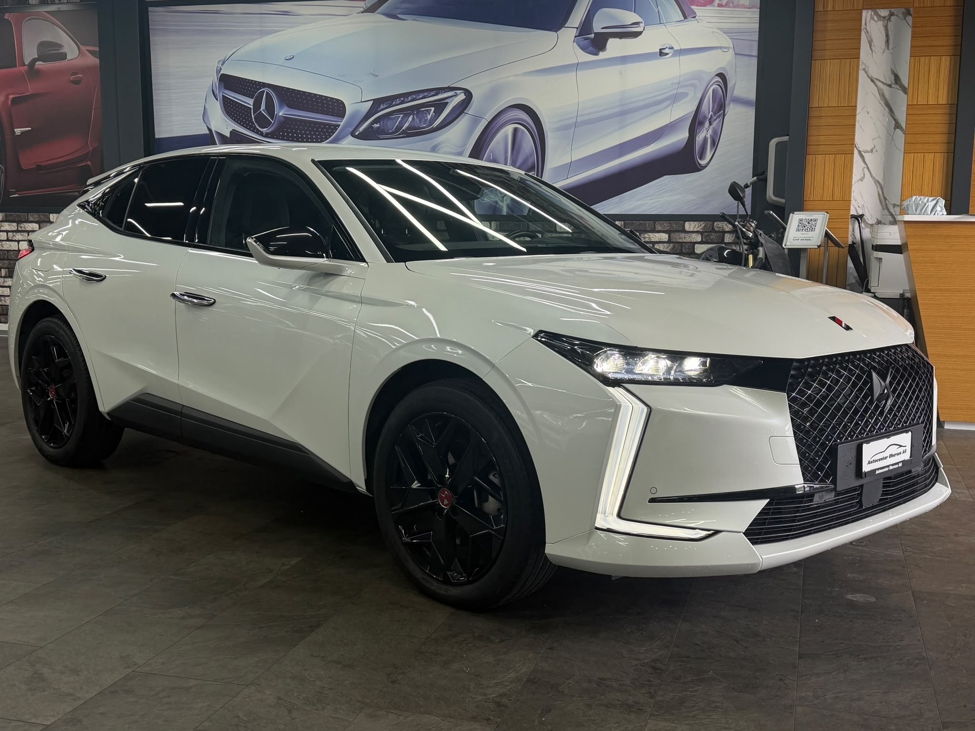DS AUTOMOBILES DS 4 1.6 E-Tense Performance Line+-image-18