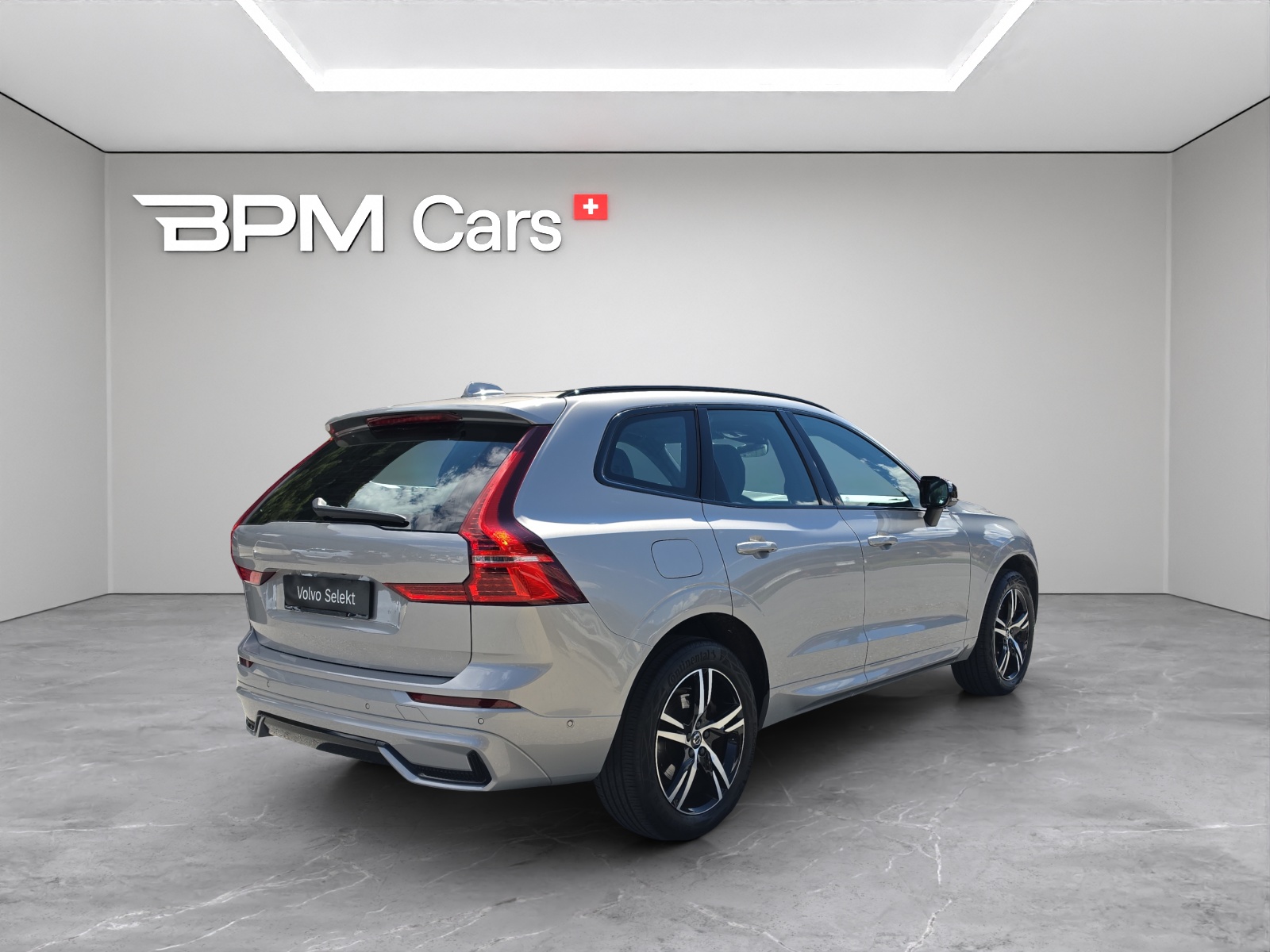VOLVO XC60 2.0 B4 MH R-Design AWD-image-4