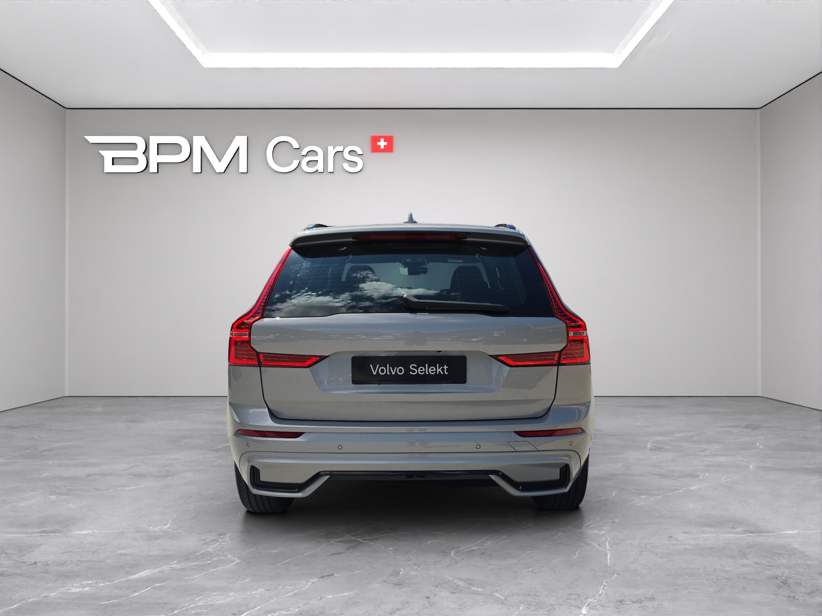 VOLVO XC60 2.0 B4 MH R-Design AWD-image-1
