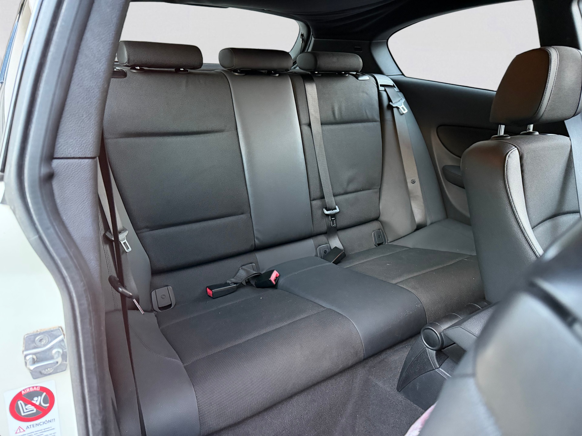 BMW 116d-image-9