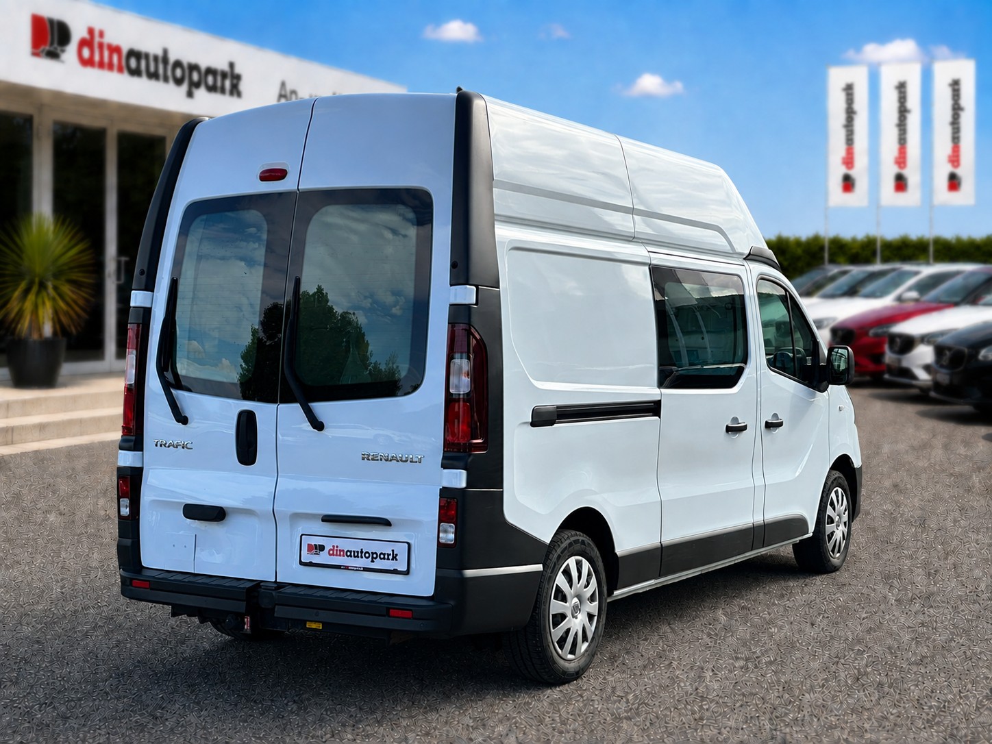 RENAULT Trafic 2.0 ENERGY dCi145 3.0t Business L2H2 * CH-Fahrzeug * Top Zustand * AHK *-image-2