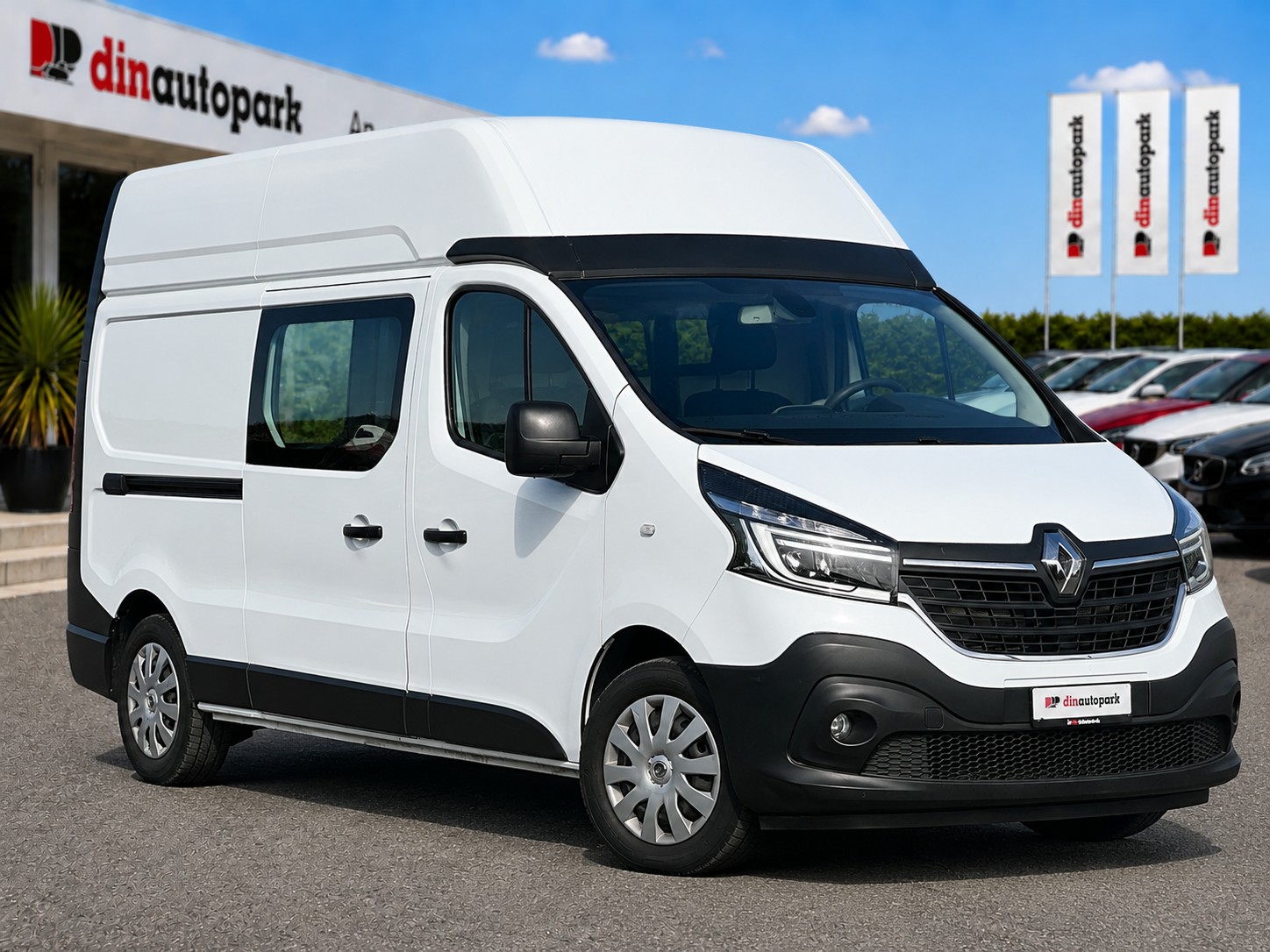 RENAULT Trafic 2.0 ENERGY dCi145 3.0t Business L2H2 * CH-Fahrzeug * Top Zustand * AHK *-image-1