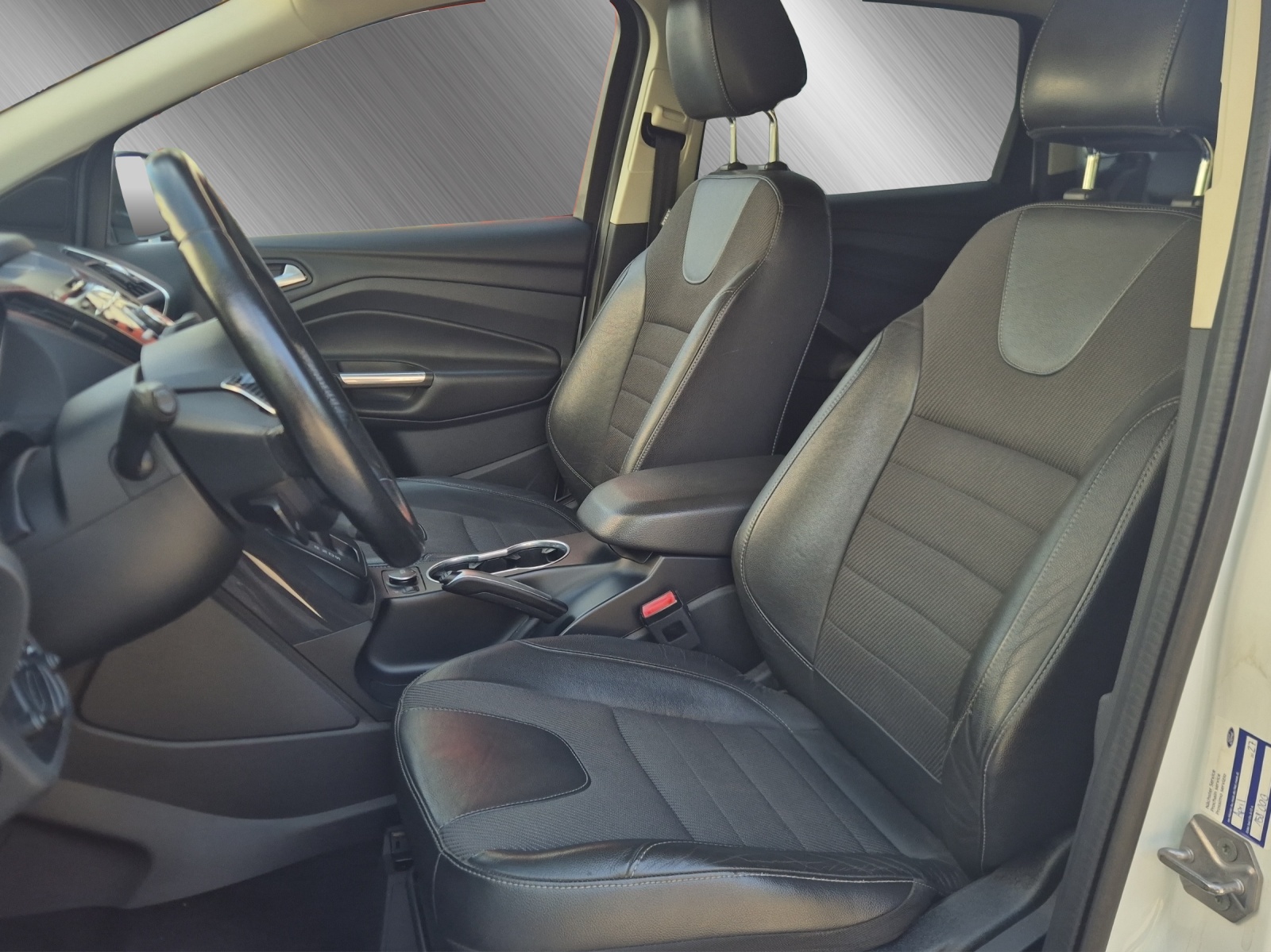FORD Kuga 2.0 TDCi 140 Carving FPS-image-9