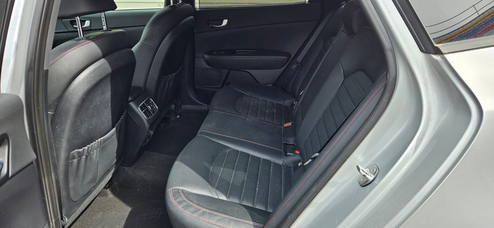 KIA Optima SW 1.7 CRDi Style GT Line DCT-image-4