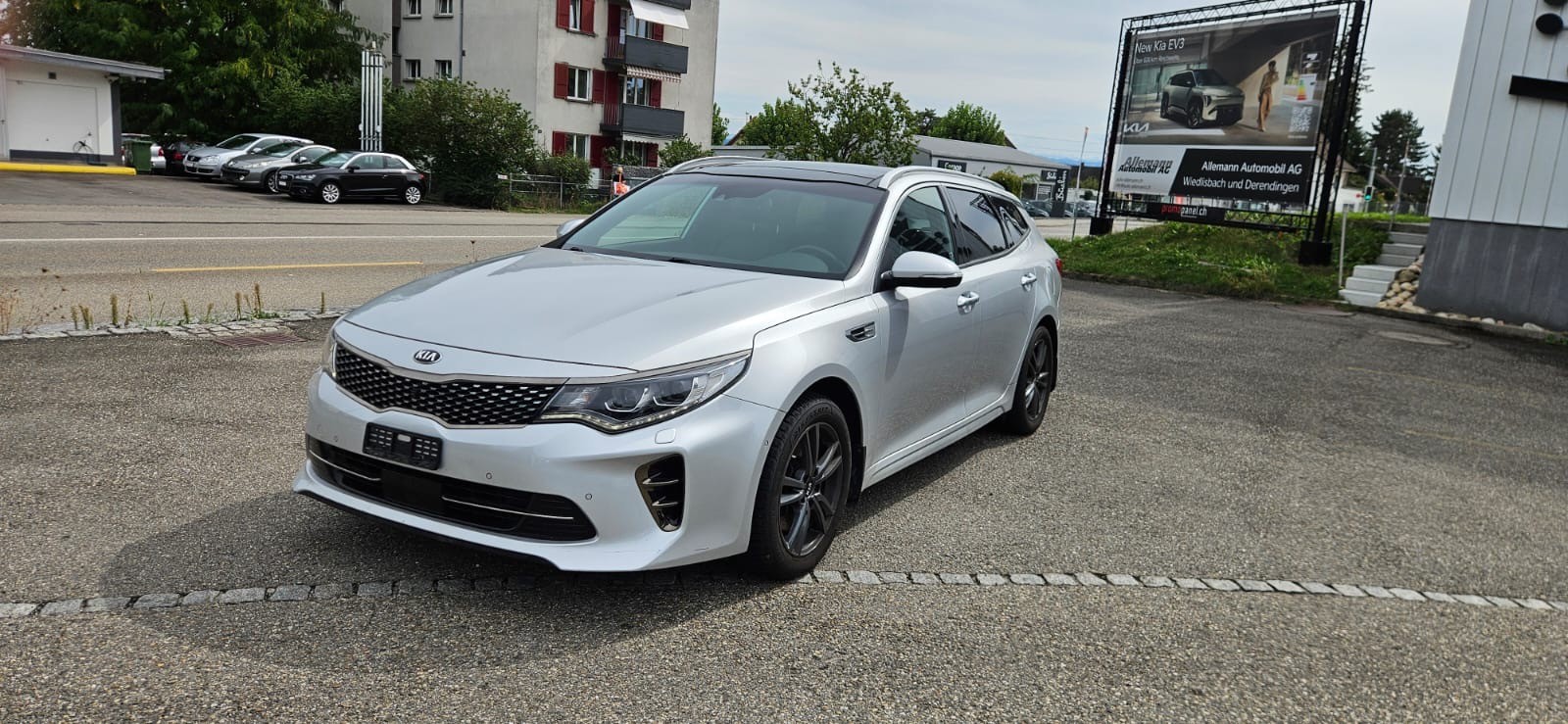 KIA Optima SW 1.7 CRDi Style GT Line DCT-image-2