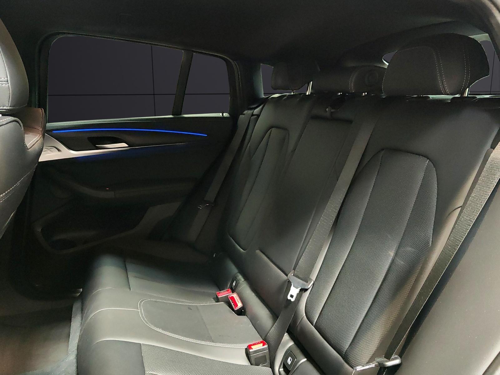 BMW X4 M40d-image-15