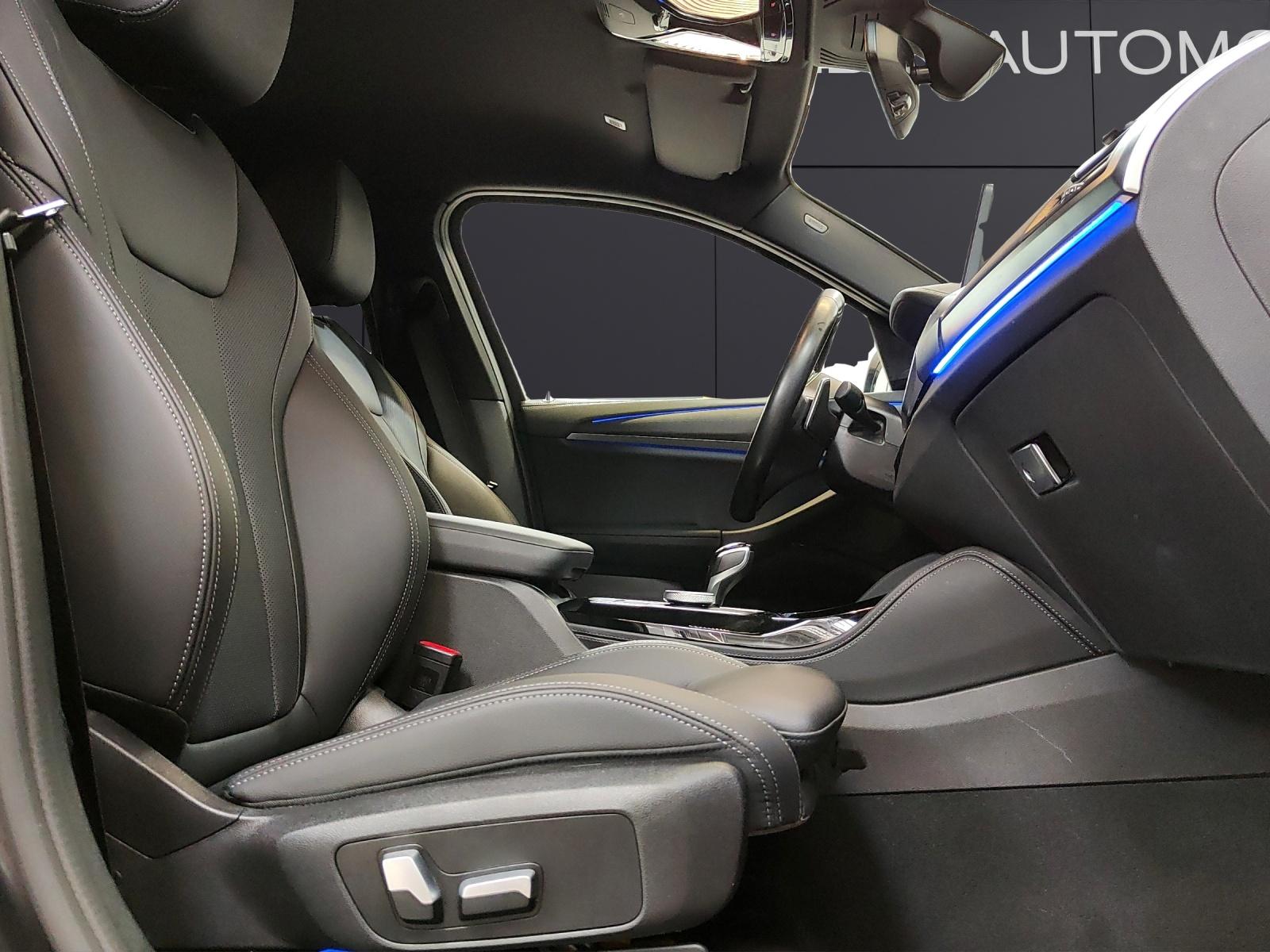 BMW X4 M40d-image-17
