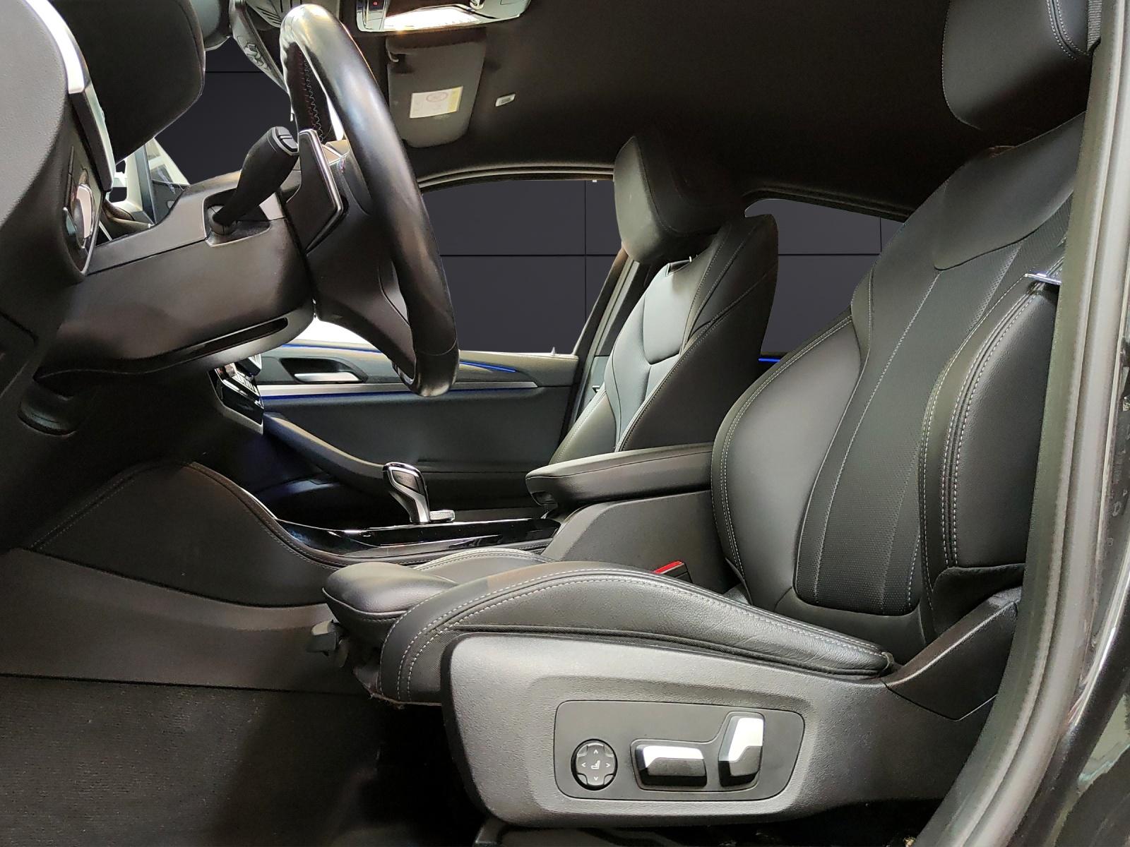 BMW X4 M40d-image-9