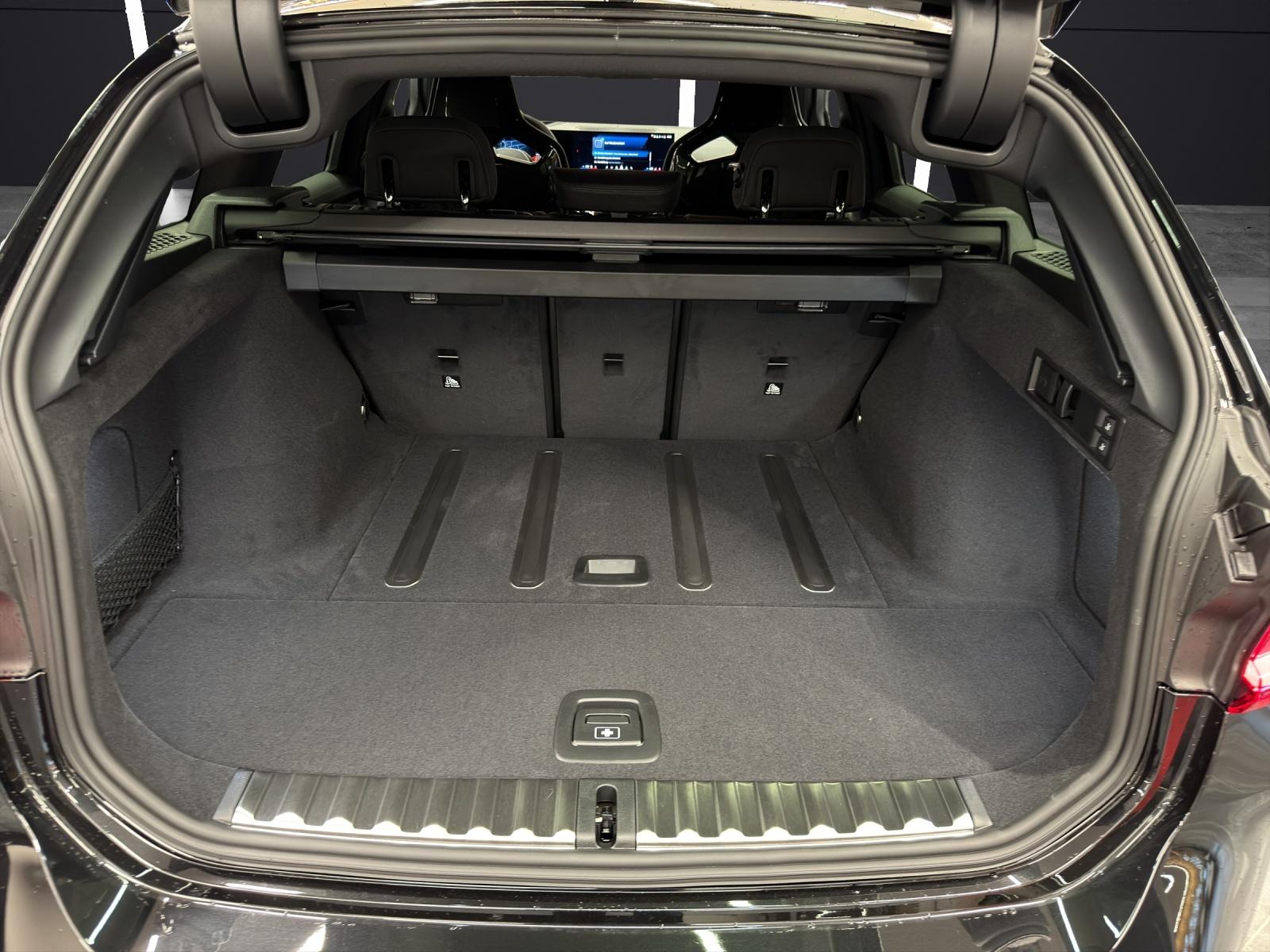 BMW 3er Reihe G81 Touring M3 Competition xDrive-image-9