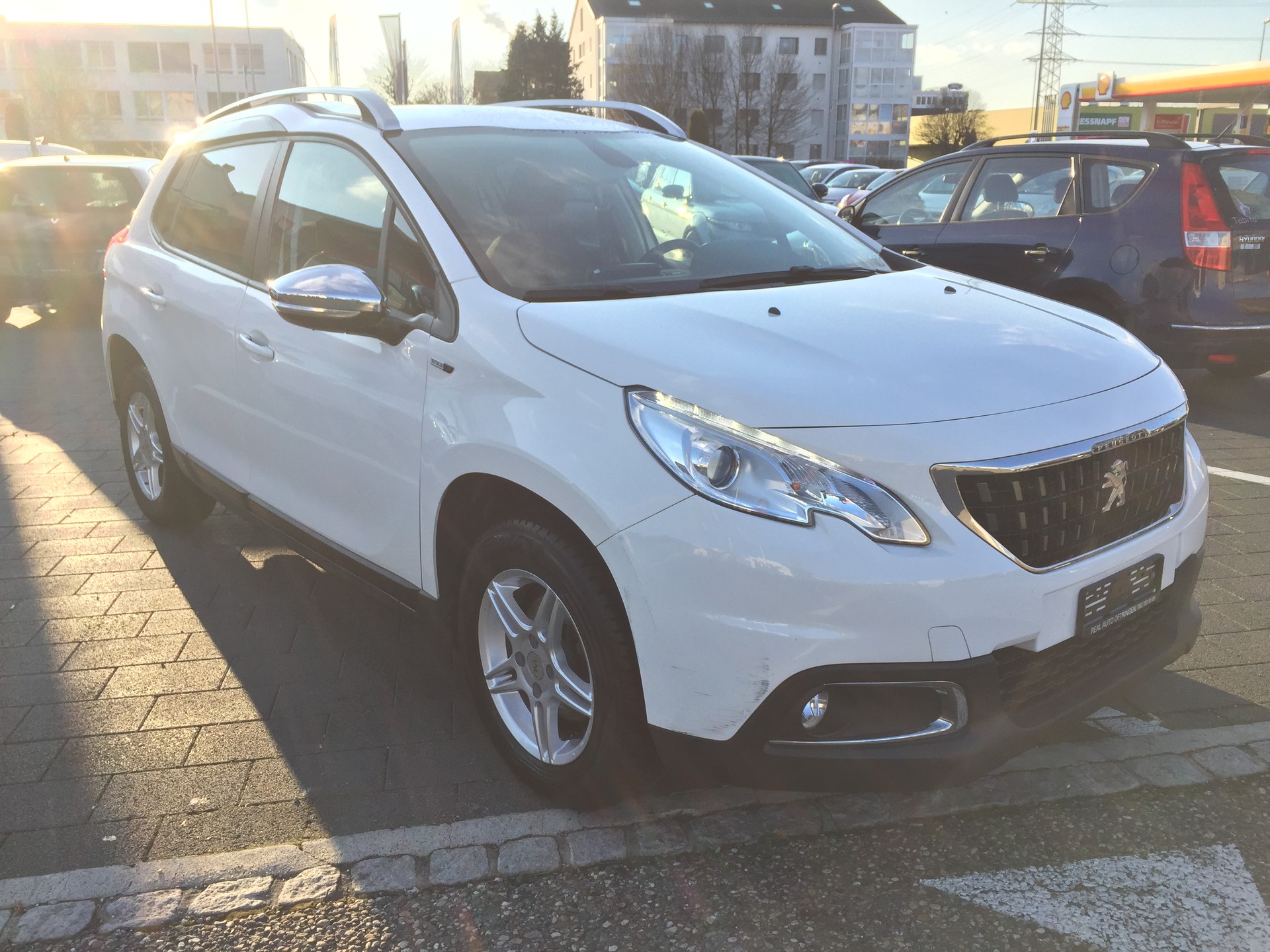 PEUGEOT 2008 1.6 VTI Allure-image-2