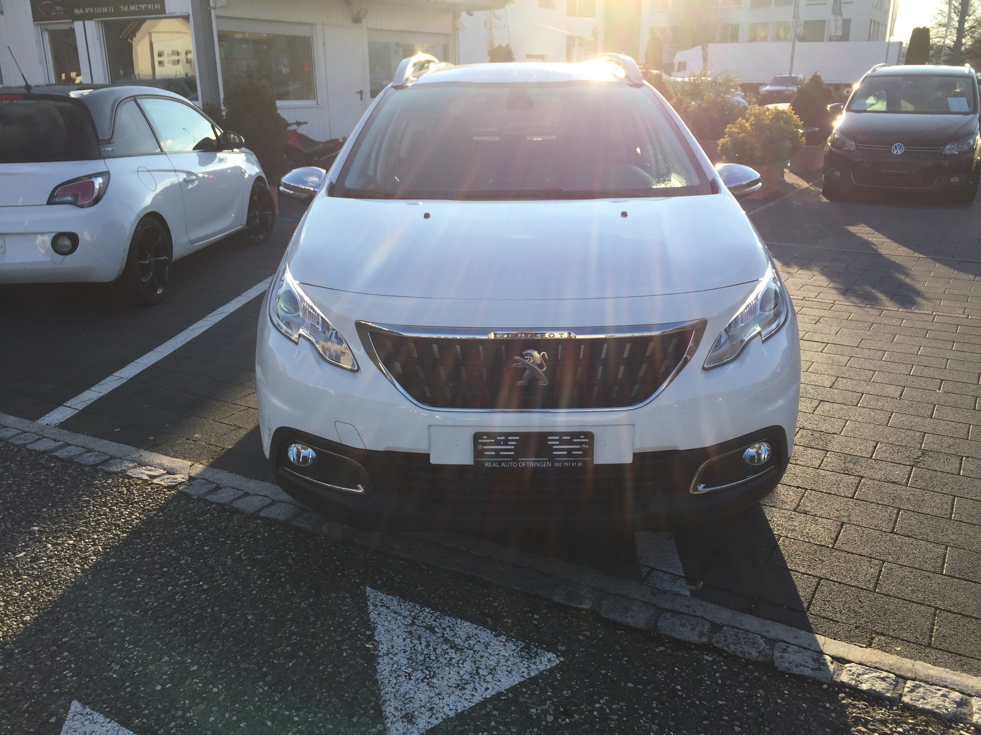 PEUGEOT 2008 1.6 VTI Allure-image-0
